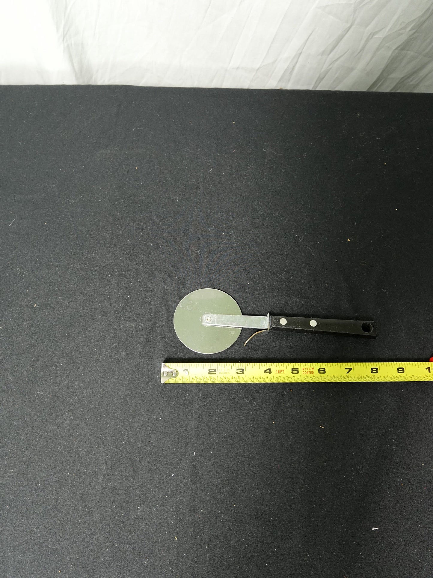 Stainless Steel Pizza Cutter with Black Handle
