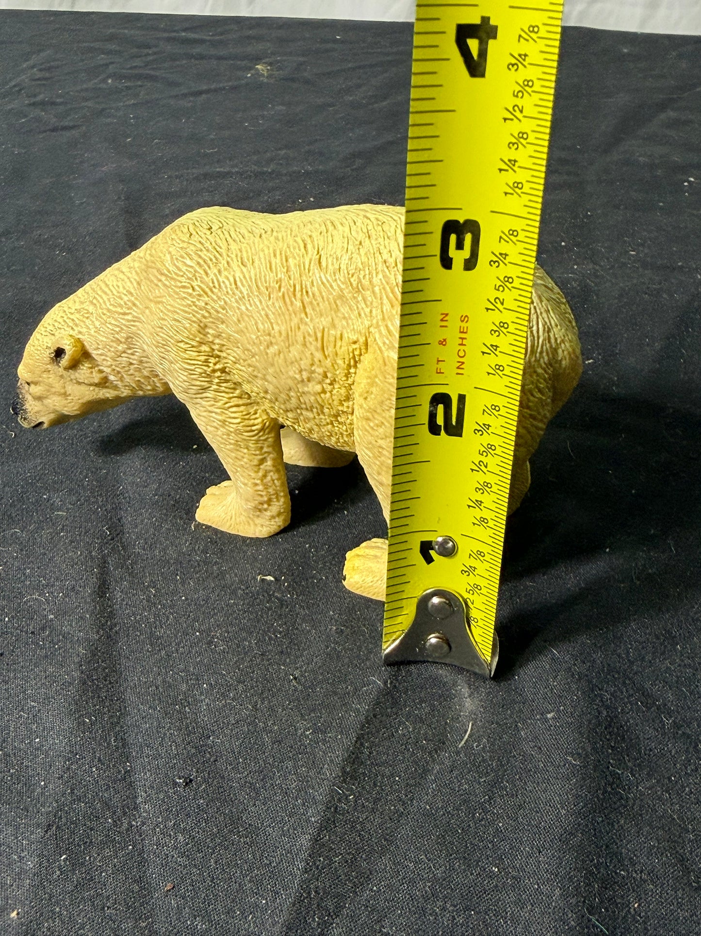 1990 Safari LTD Polar Bear Figure Yellow 7 Long 3 Tall