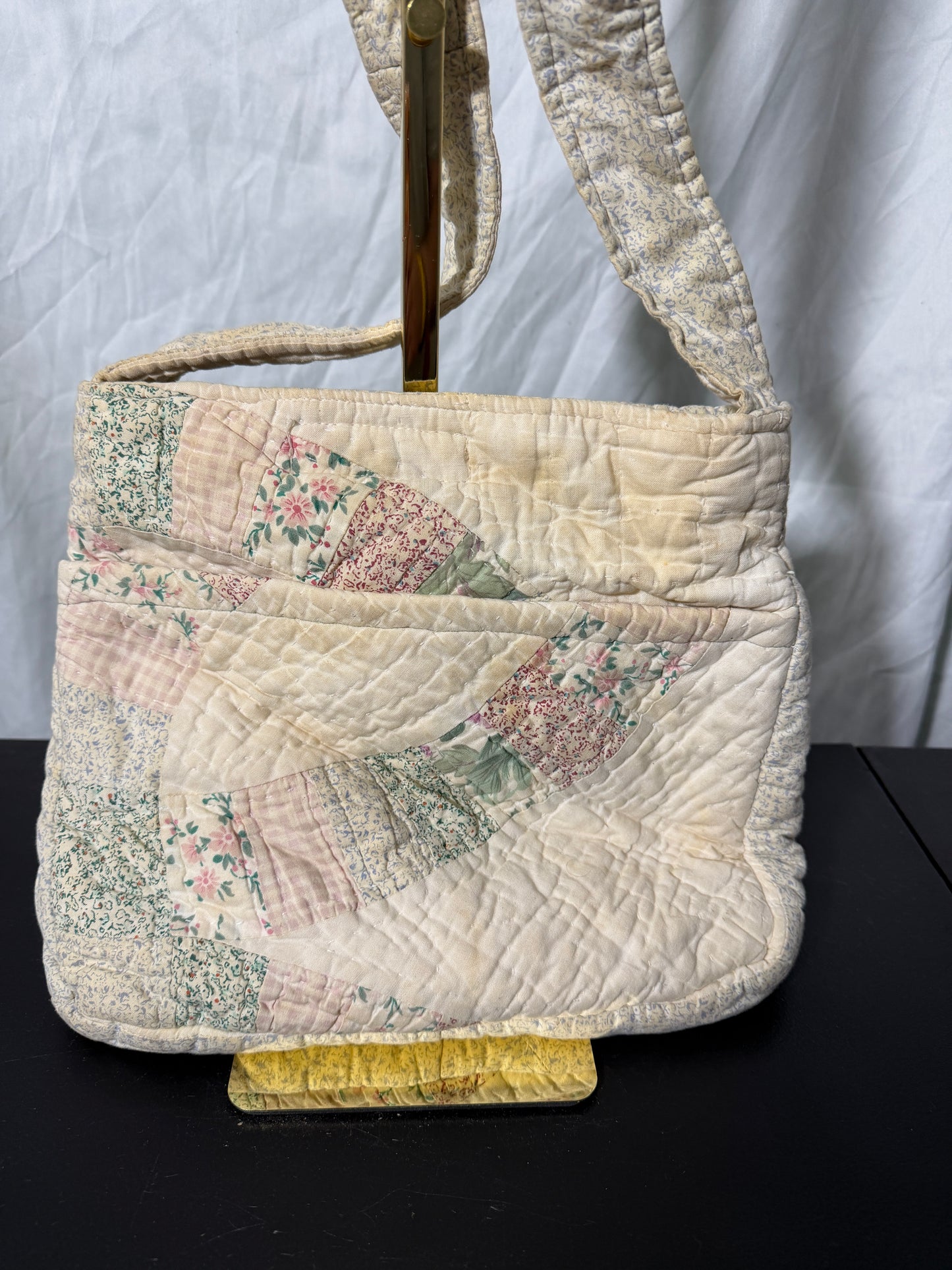 Quilted Floral Patchwork Handbag - photo 8