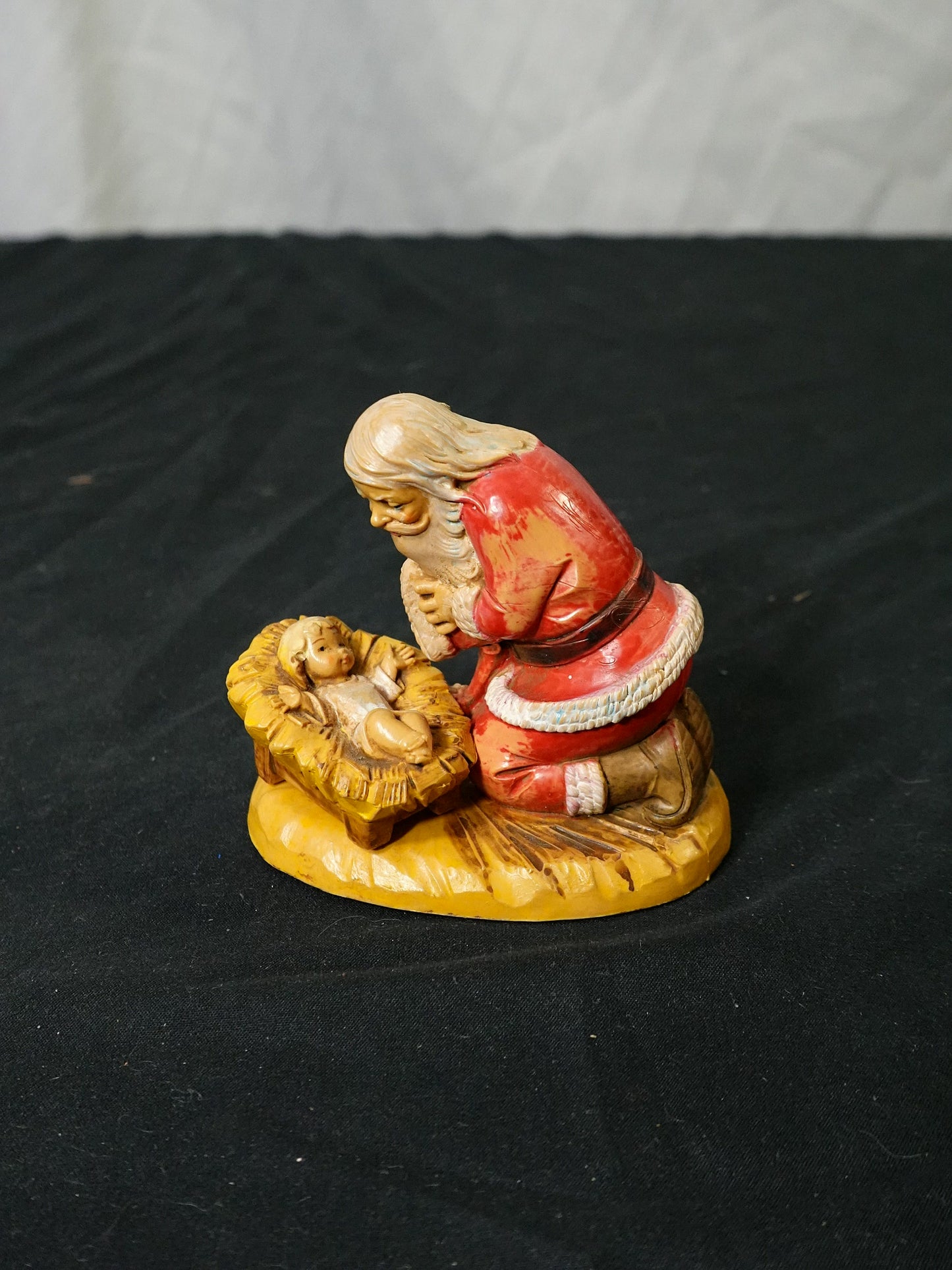 Vintage Fontanini Kneeling Santa Figurine 1984 Italy