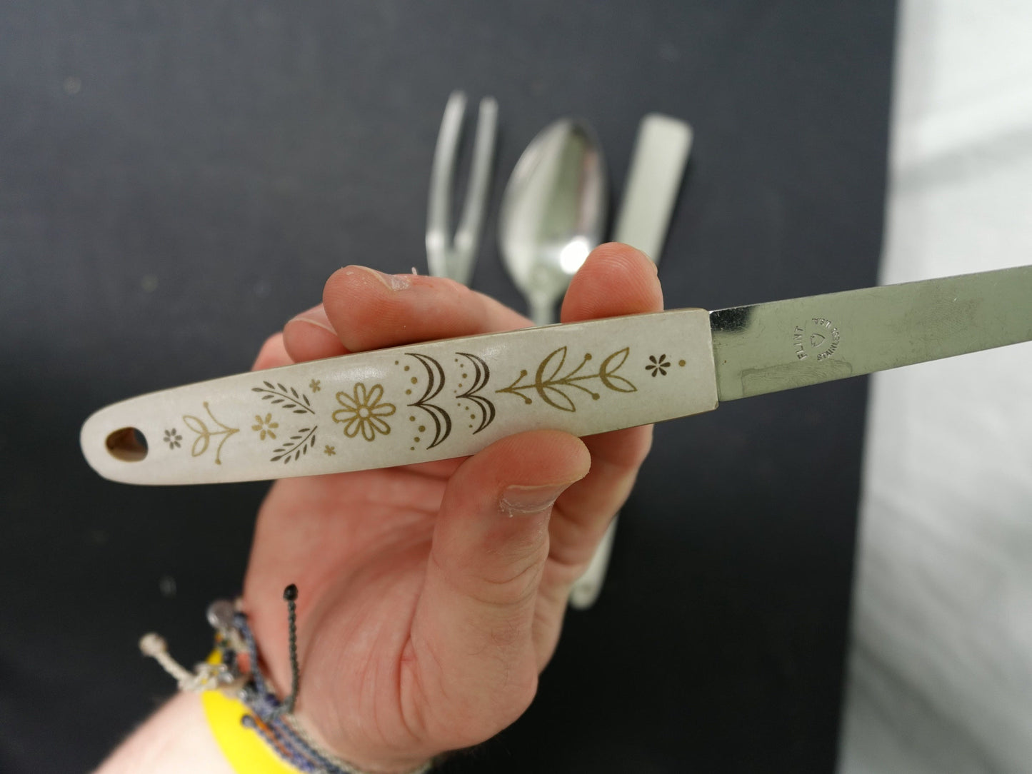 Vintage Flint Wheat Arrowhead Stainless Serving Utensils Set