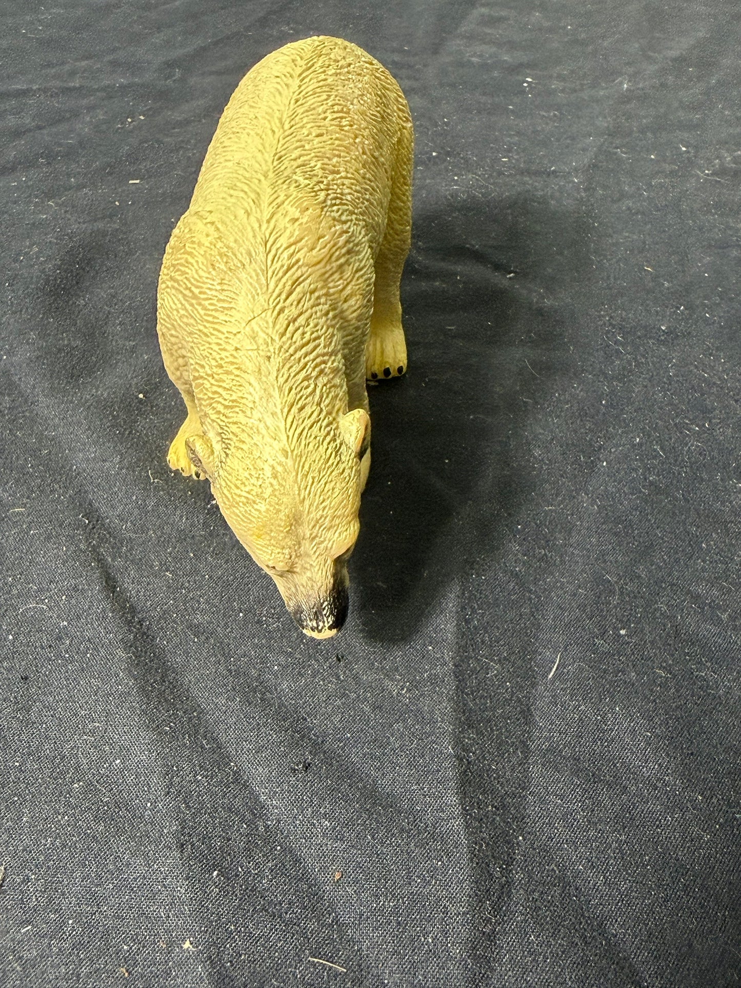 1990 Safari LTD Polar Bear Figure Yellow 7 Long 3 Tall