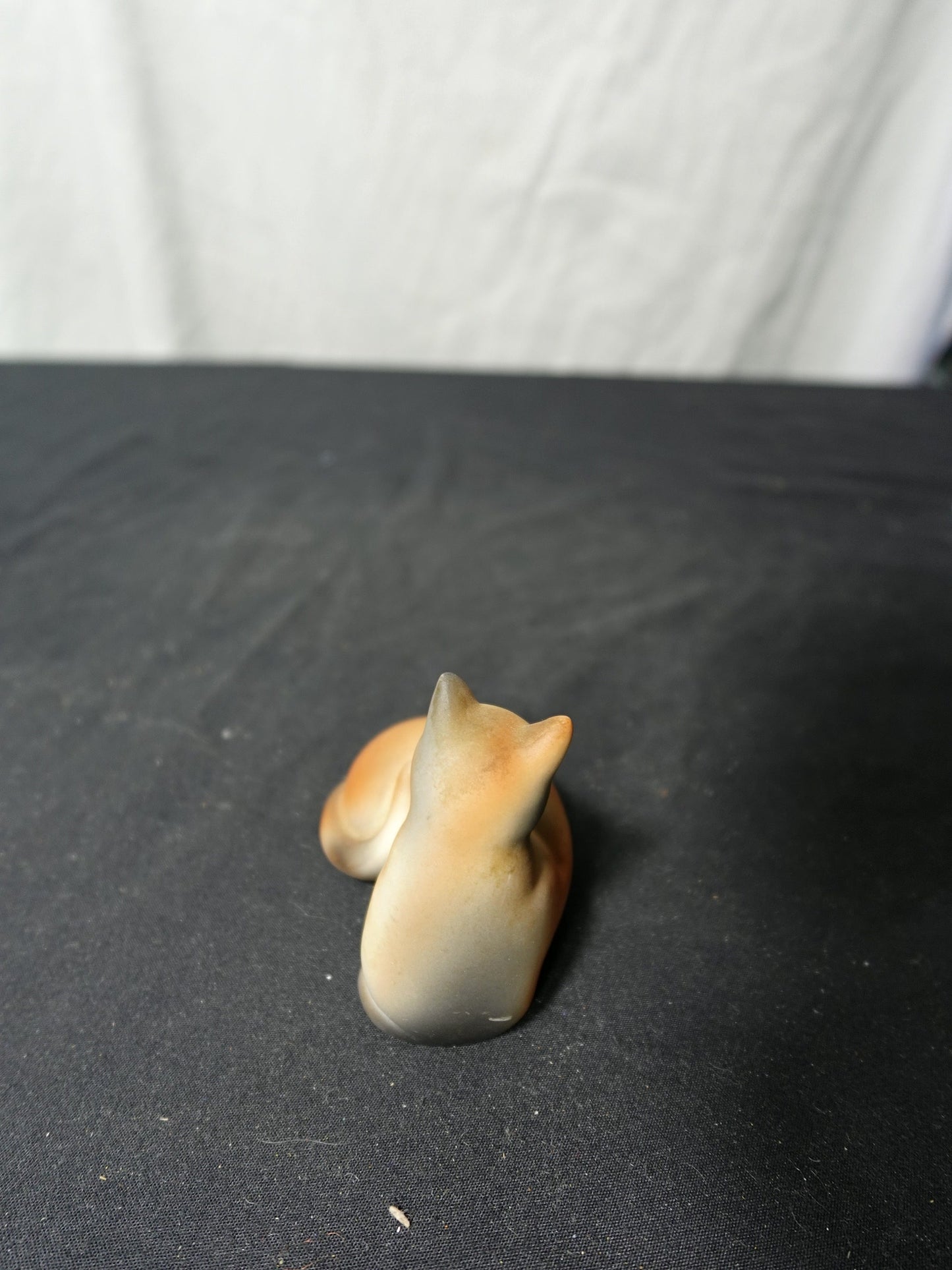 Avon 1984 Cat Figurine