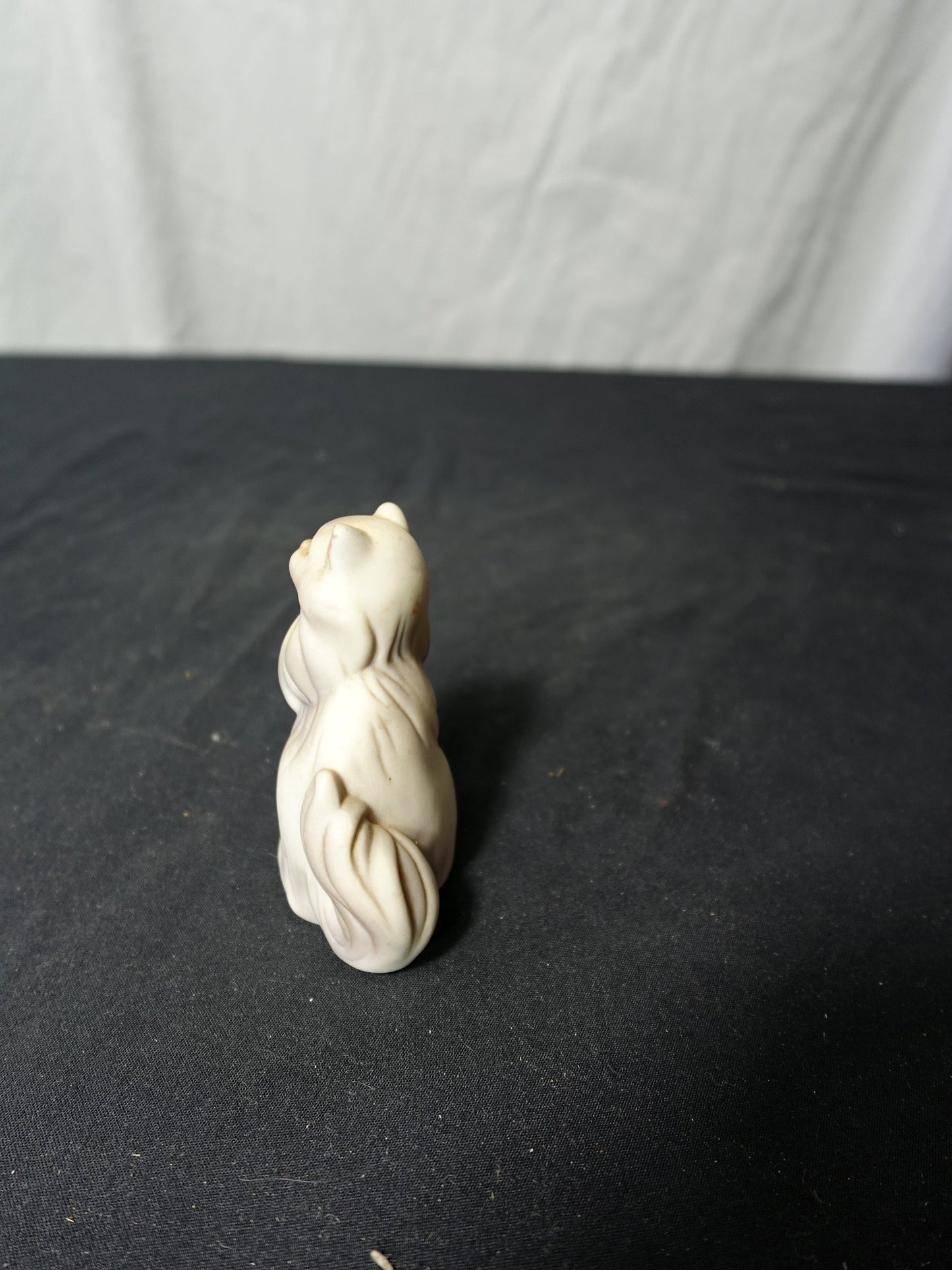 Avon 1984 Cat Figurine