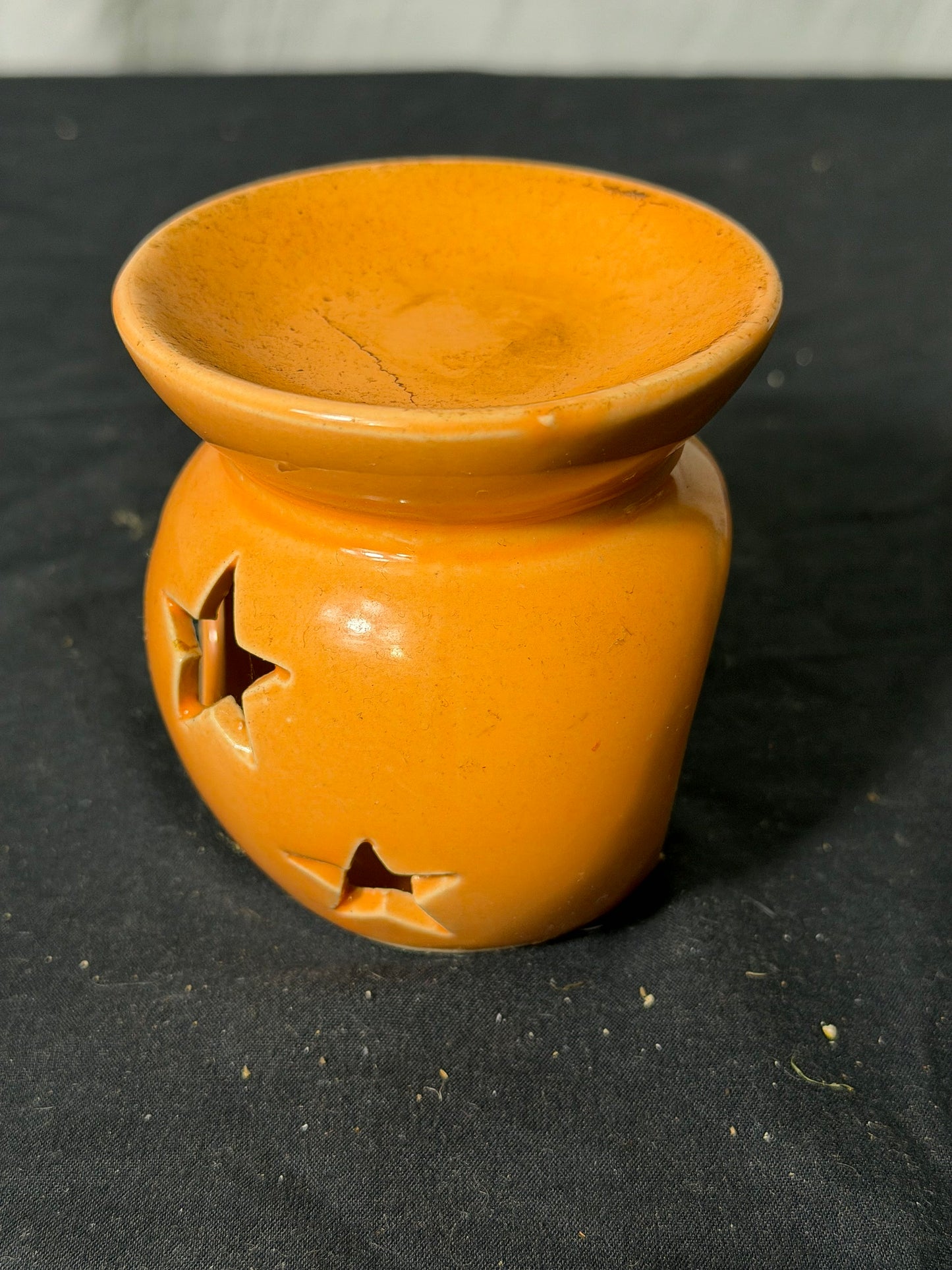 Ceramic Oil Warmer with Star and Moon Cutouts
