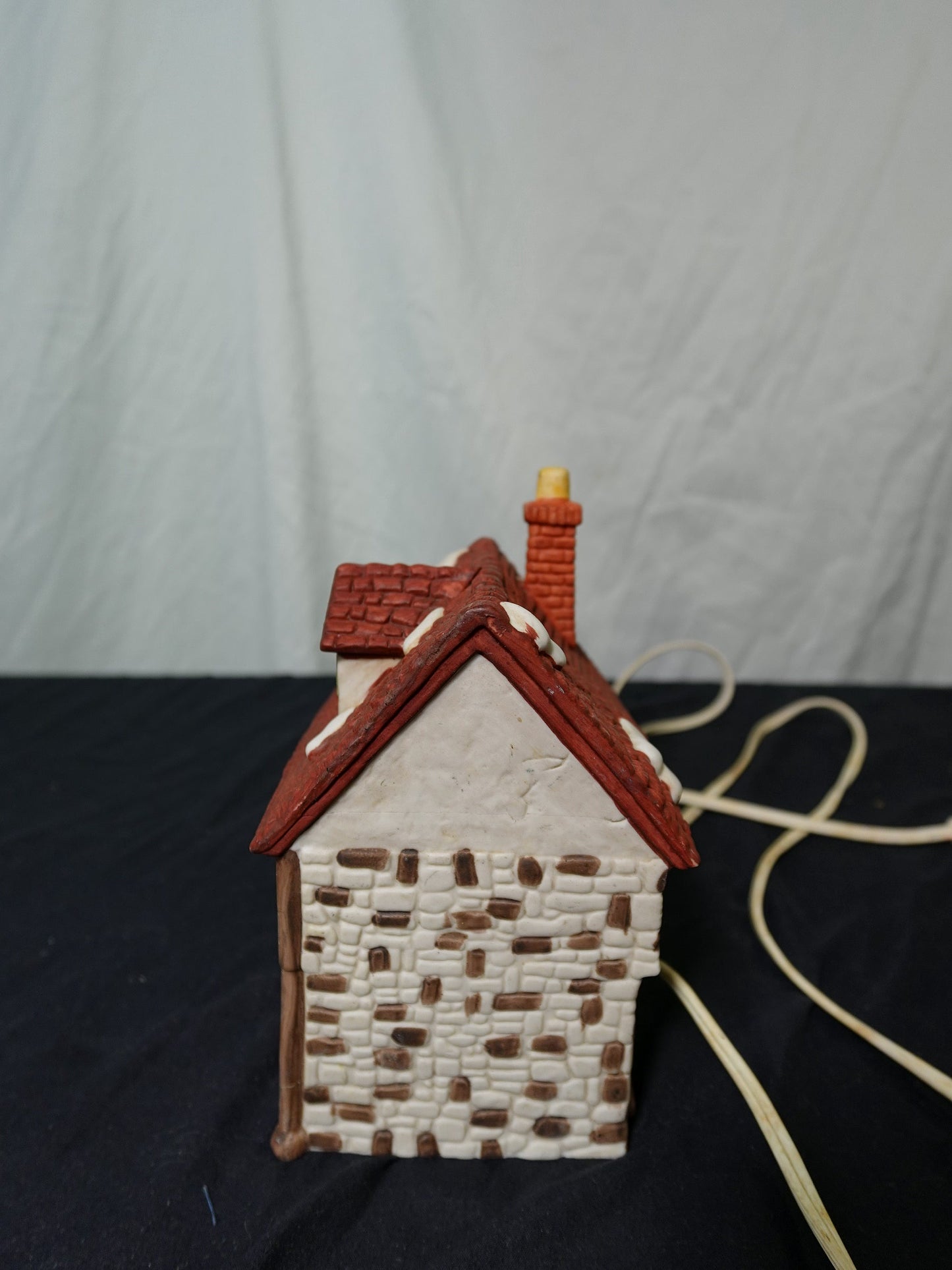 Dept 56 Dickens Village Crowntree Inn 1984 Lighted Building