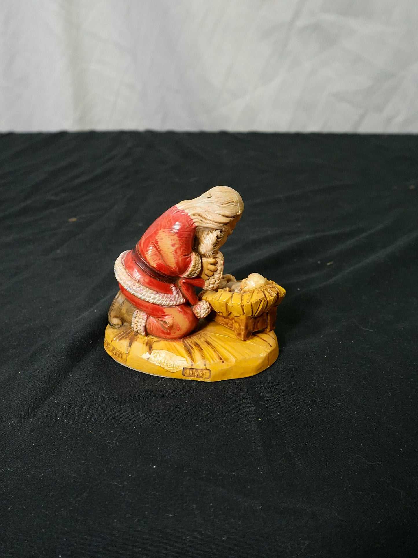 Vintage Fontanini Kneeling Santa Figurine 1984 Italy