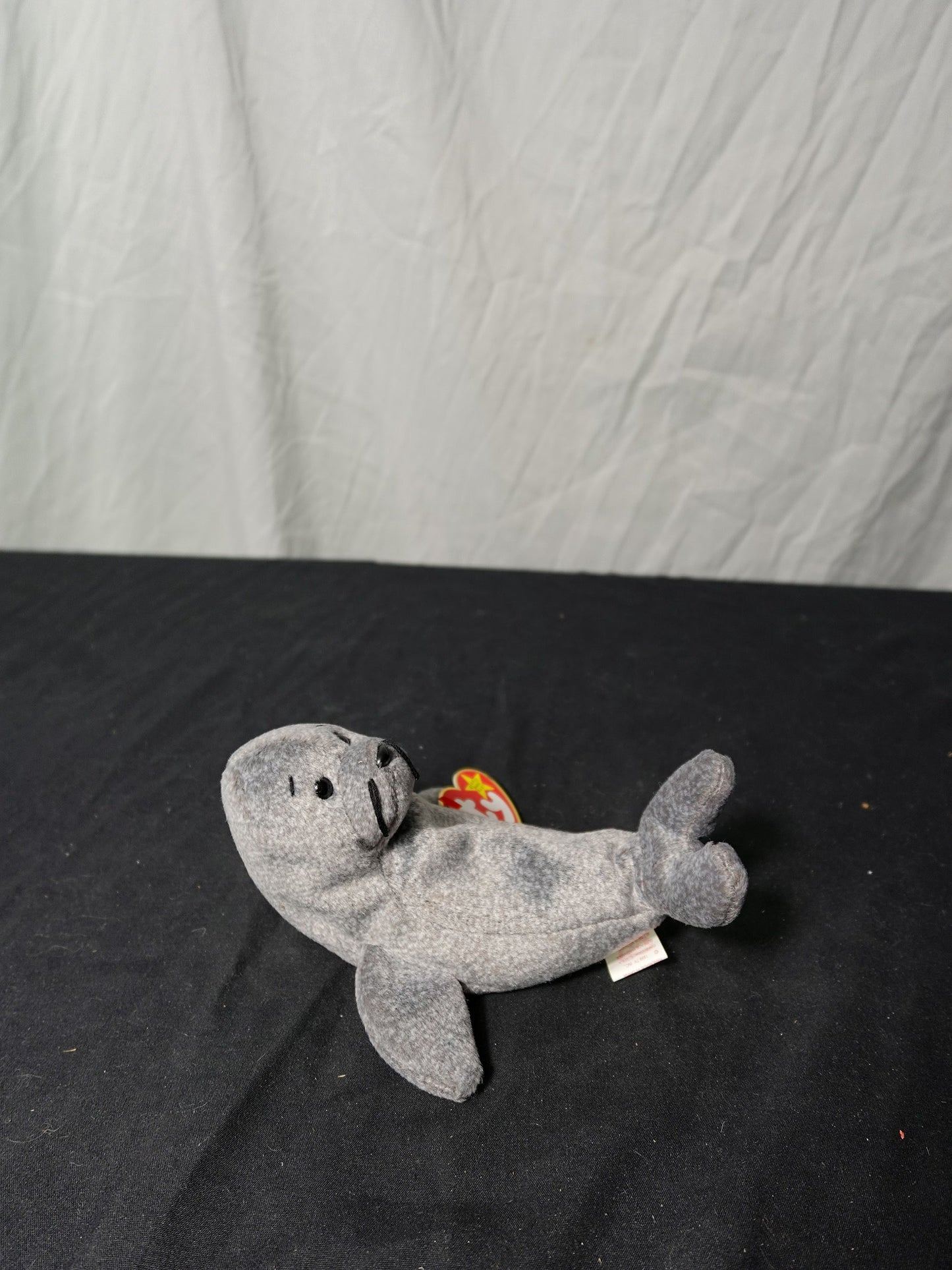 TY INC Slippery the Seal 7 inch Polyester Fiber & P.E. Pellets Plush Toy