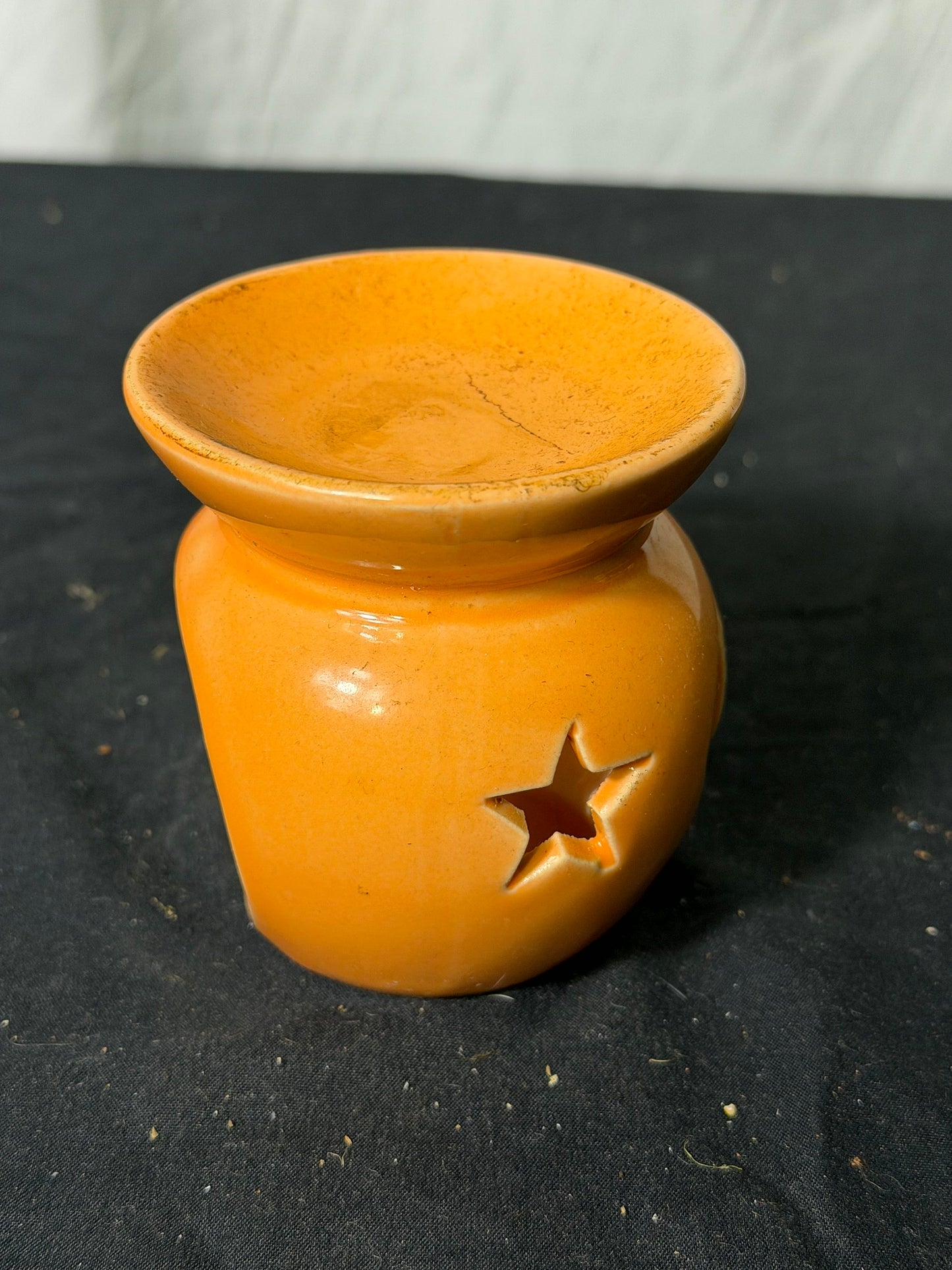 Ceramic Oil Warmer with Star and Moon Cutouts