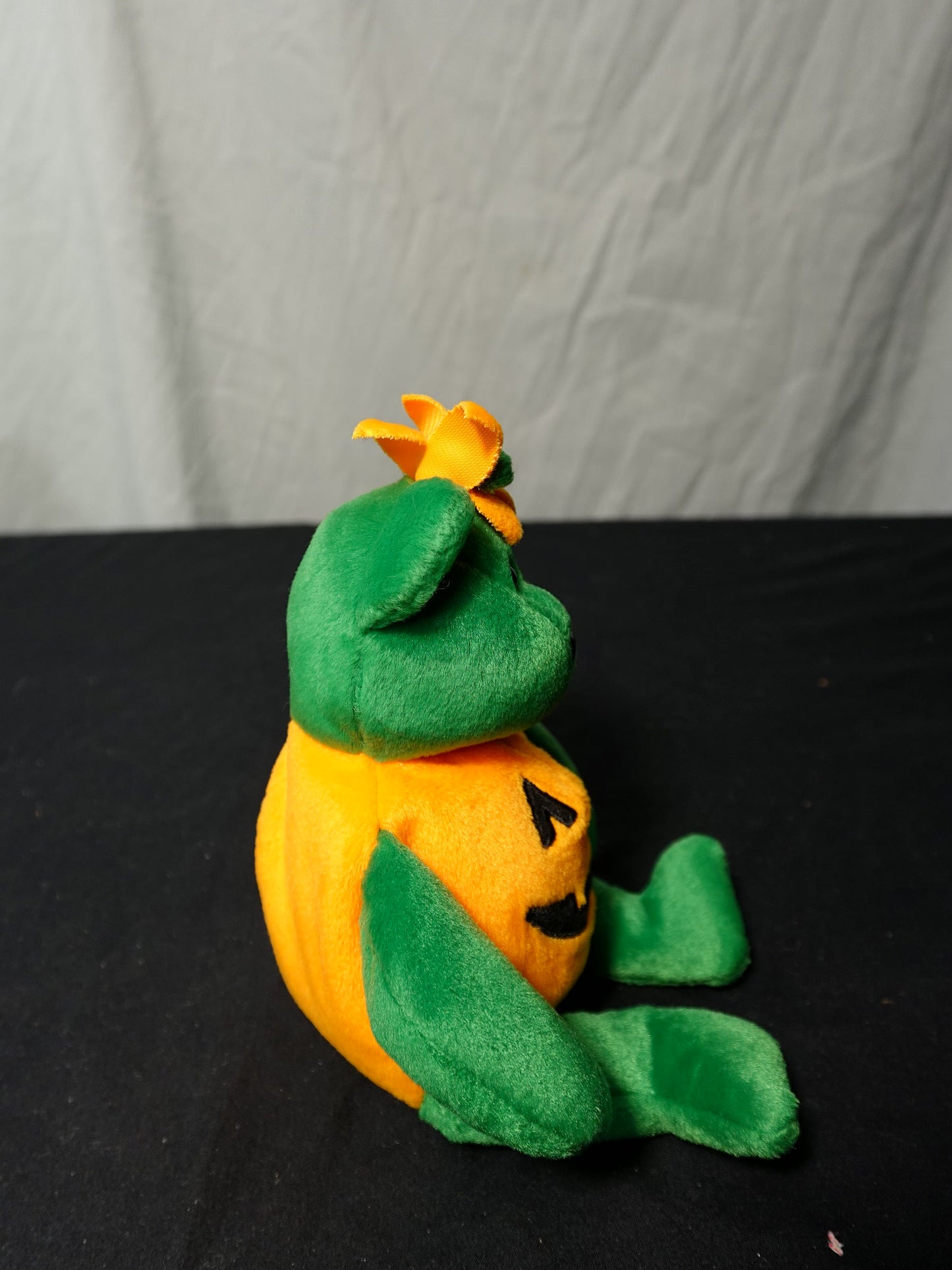 Ty Inc Beanie Babies Tricky Pumpkin Plush Toy