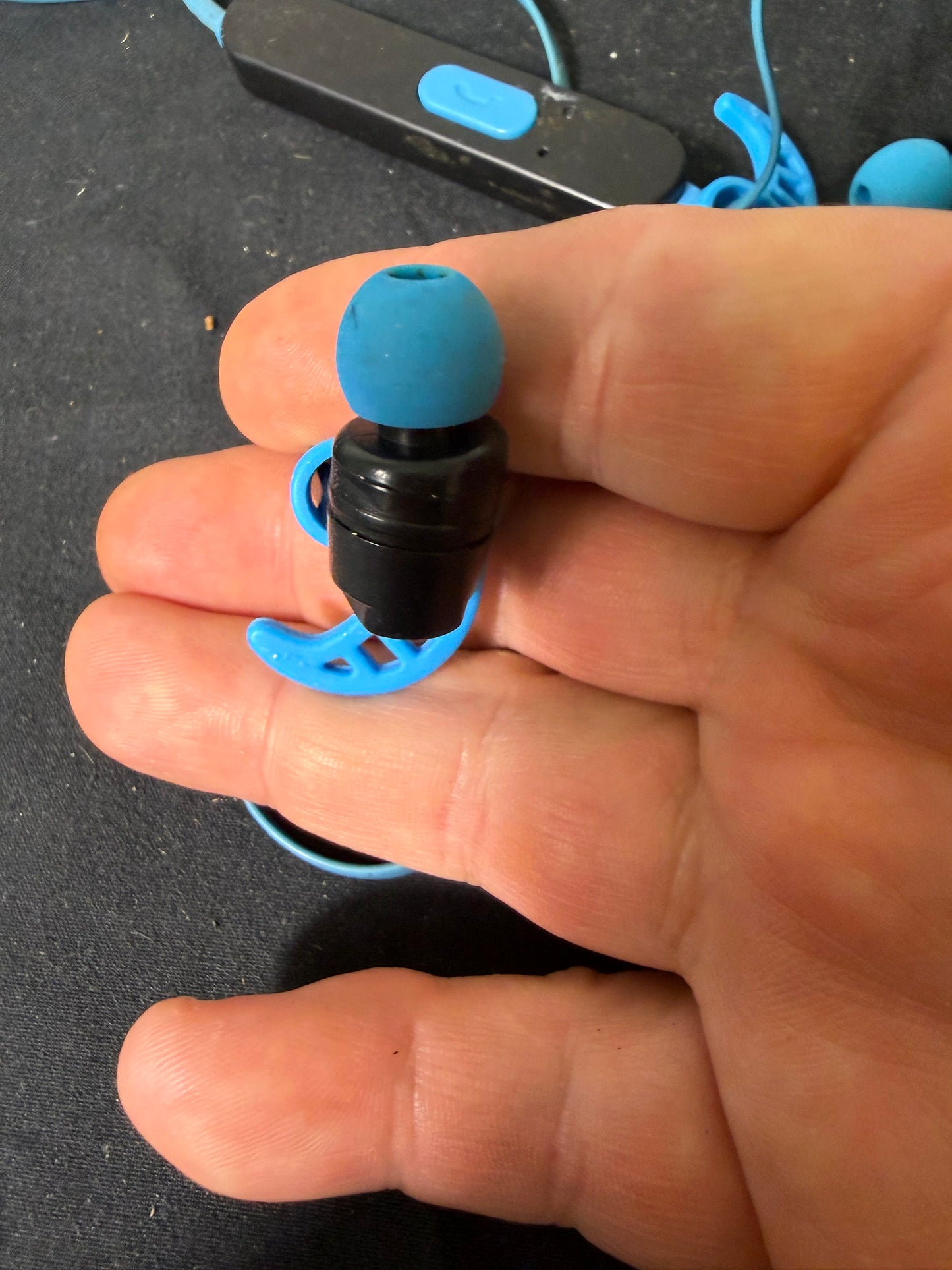 Vivitar Bluetooth Earbuds with Microphone