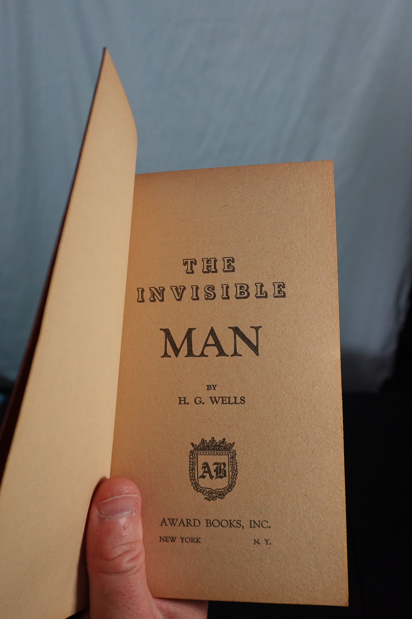 H.G. Wells The Invisible Man Award Books Edition Book