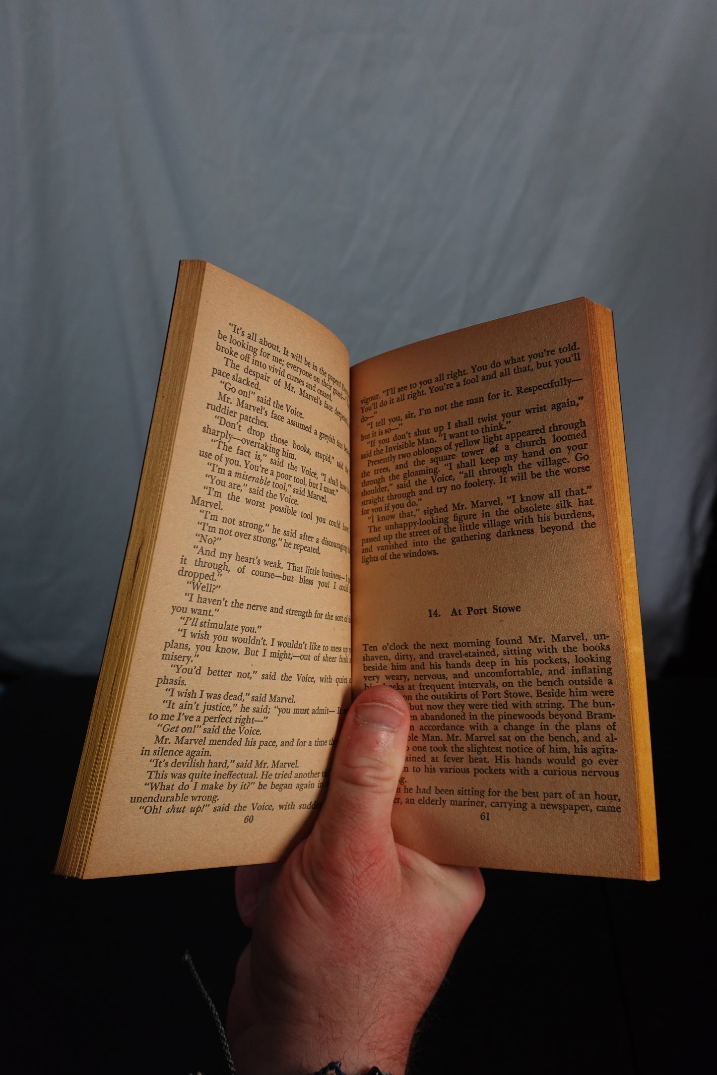 H.G. Wells The Invisible Man Award Books Edition Book
