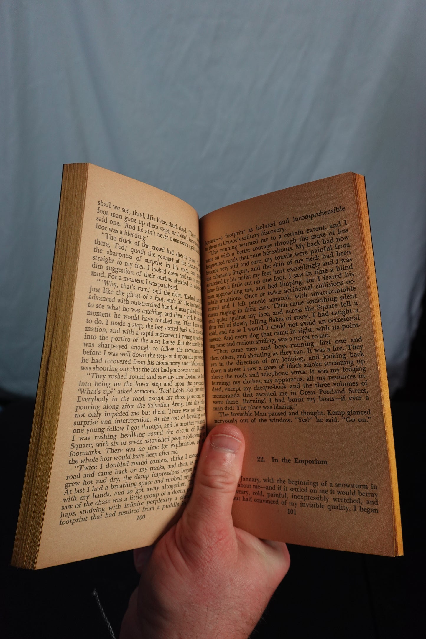 H.G. Wells The Invisible Man Award Books Edition Book
