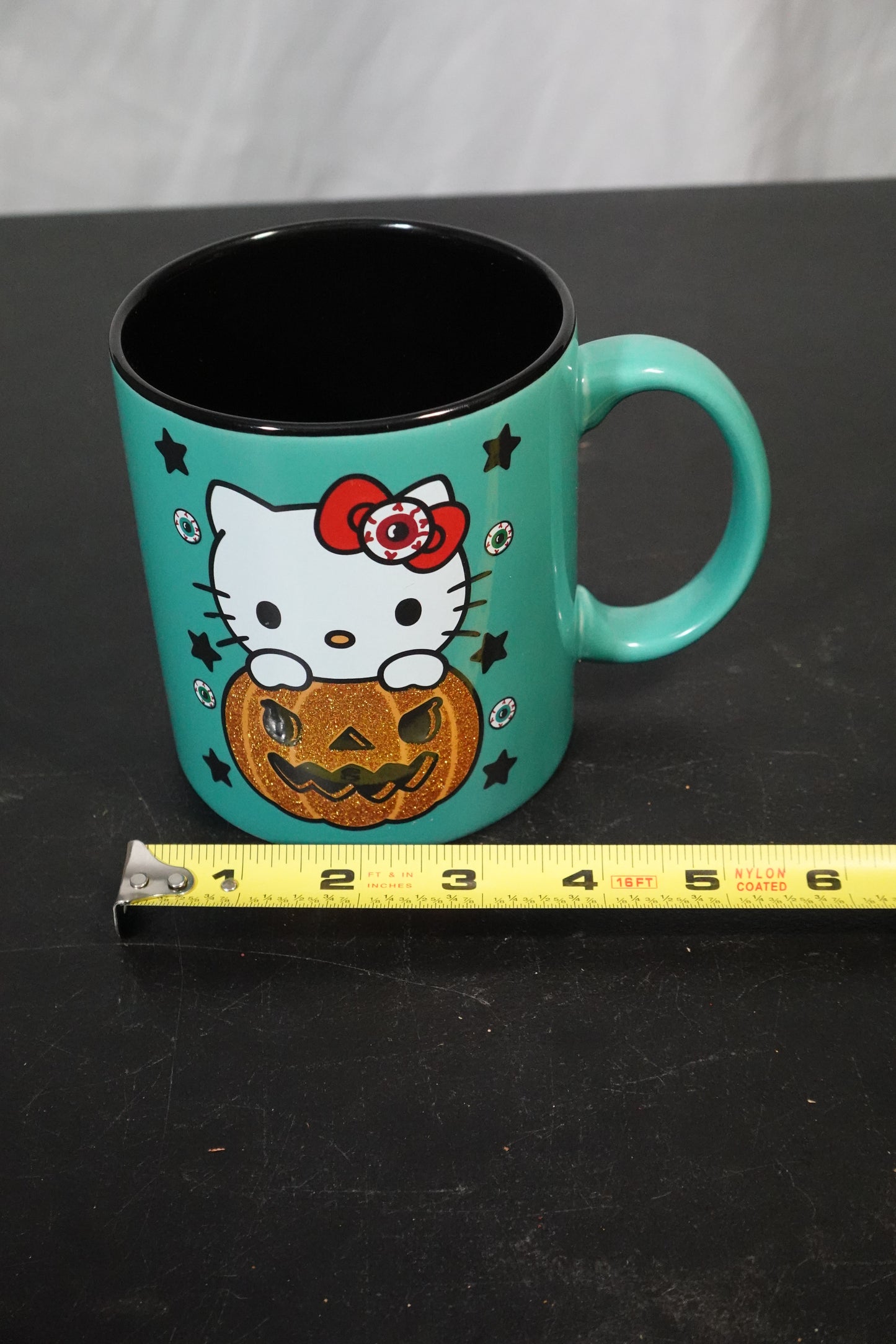Hello Kitty Halloween Mug by Sanrio 20 oz Ceramic