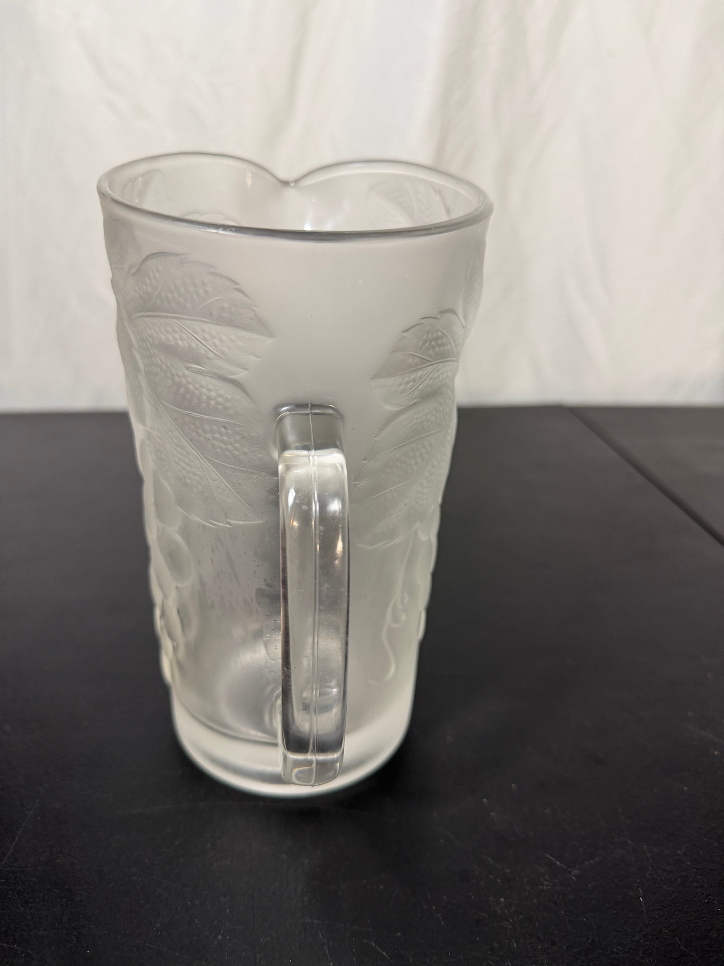 Hoya Art Glass Vintage Pitcher Frosted Grapevine Design - photo 2