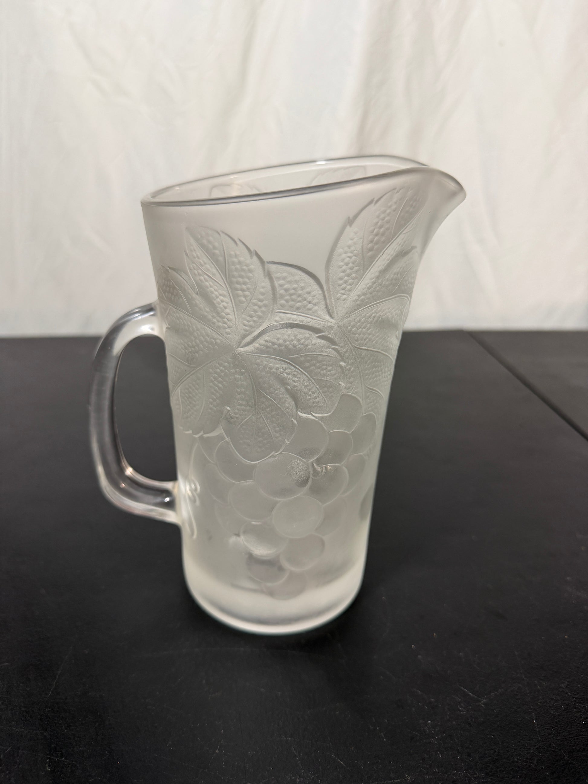 Hoya Art Glass Vintage Pitcher Frosted Grapevine Design - photo 3