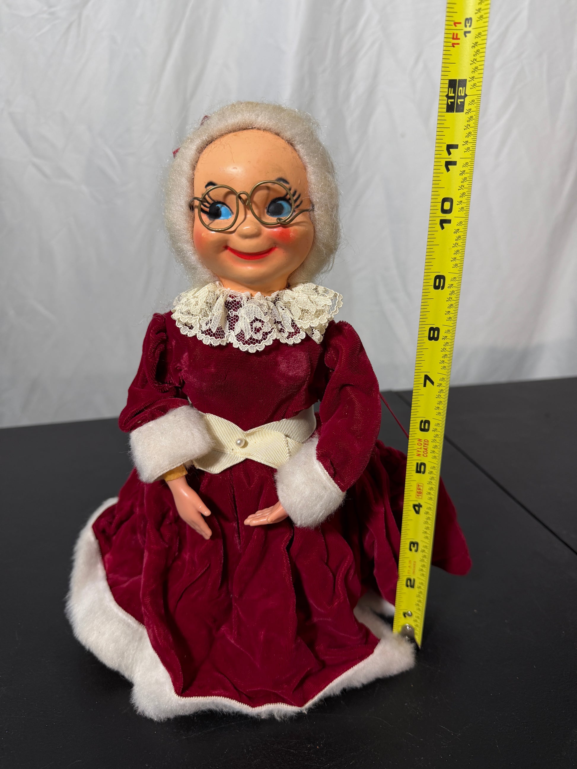 Vintage Mrs. Claus Handmade Fabric Doll 1950s 1960s - photo 4