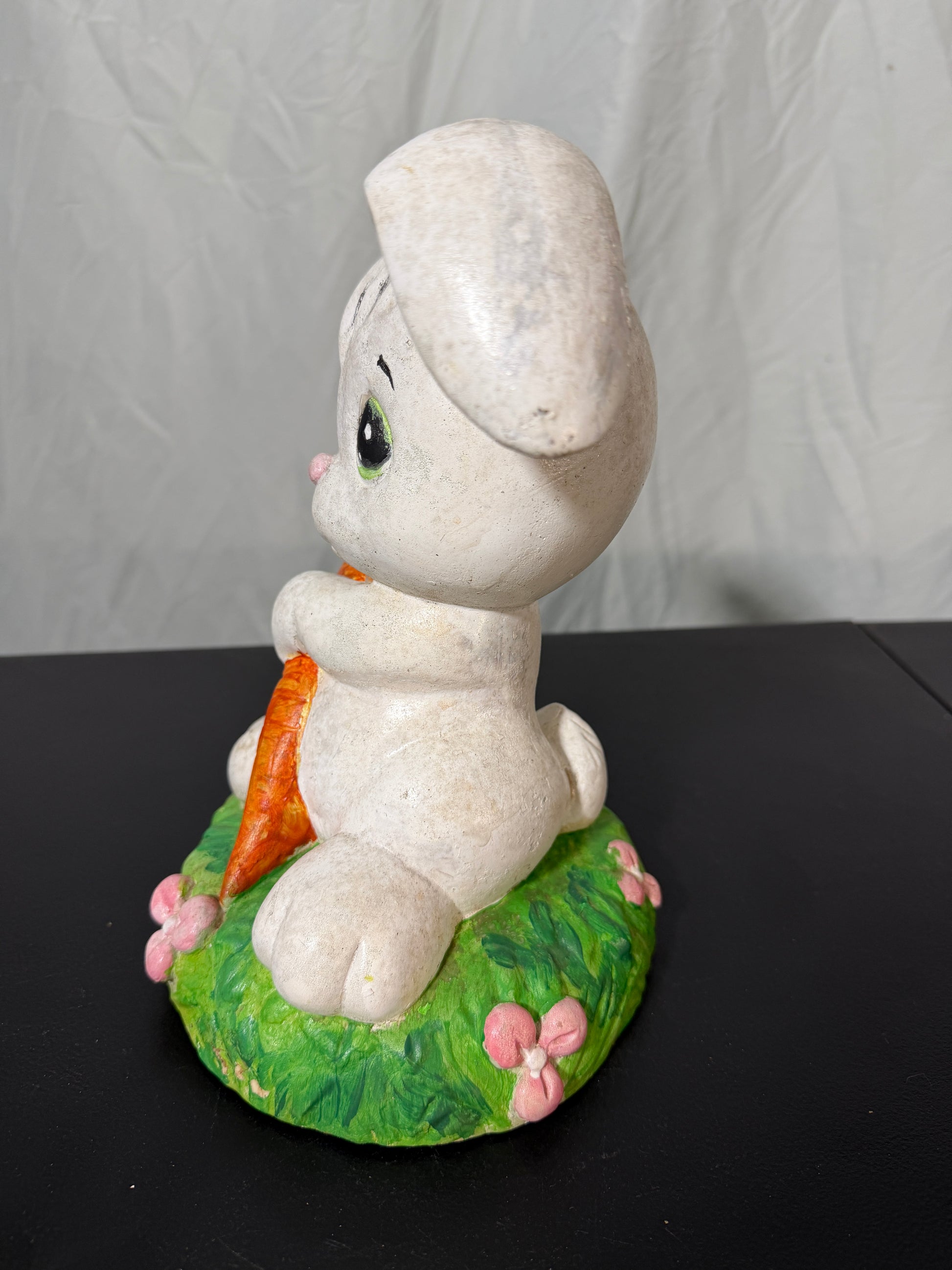 Precious Moments Universal Statuary Rabbit 2704 Garden Statue - photo 2