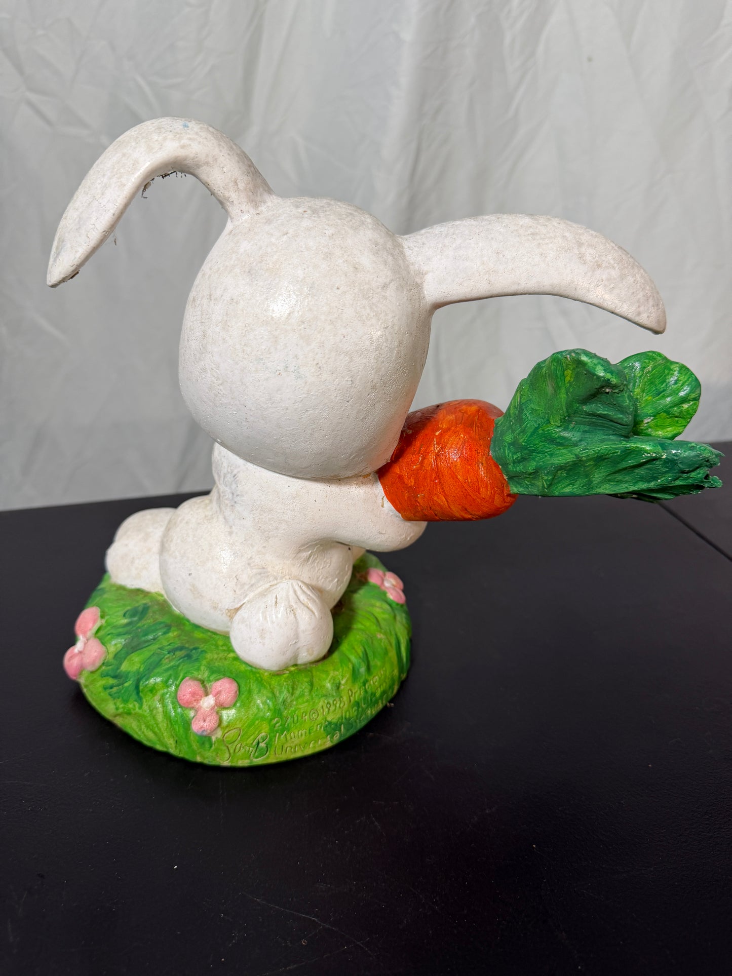 Precious Moments Universal Statuary Rabbit 2704 Garden Statue - photo 3