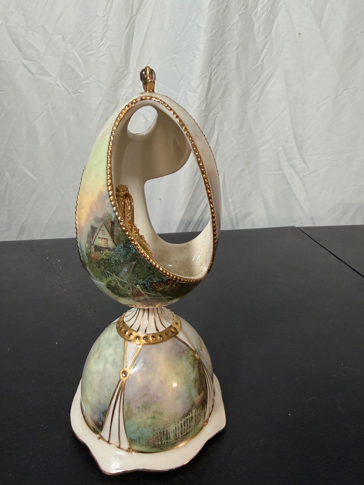 Thomas Kinkade Blessing of Hope Musical Porcelain Egg - photo 4