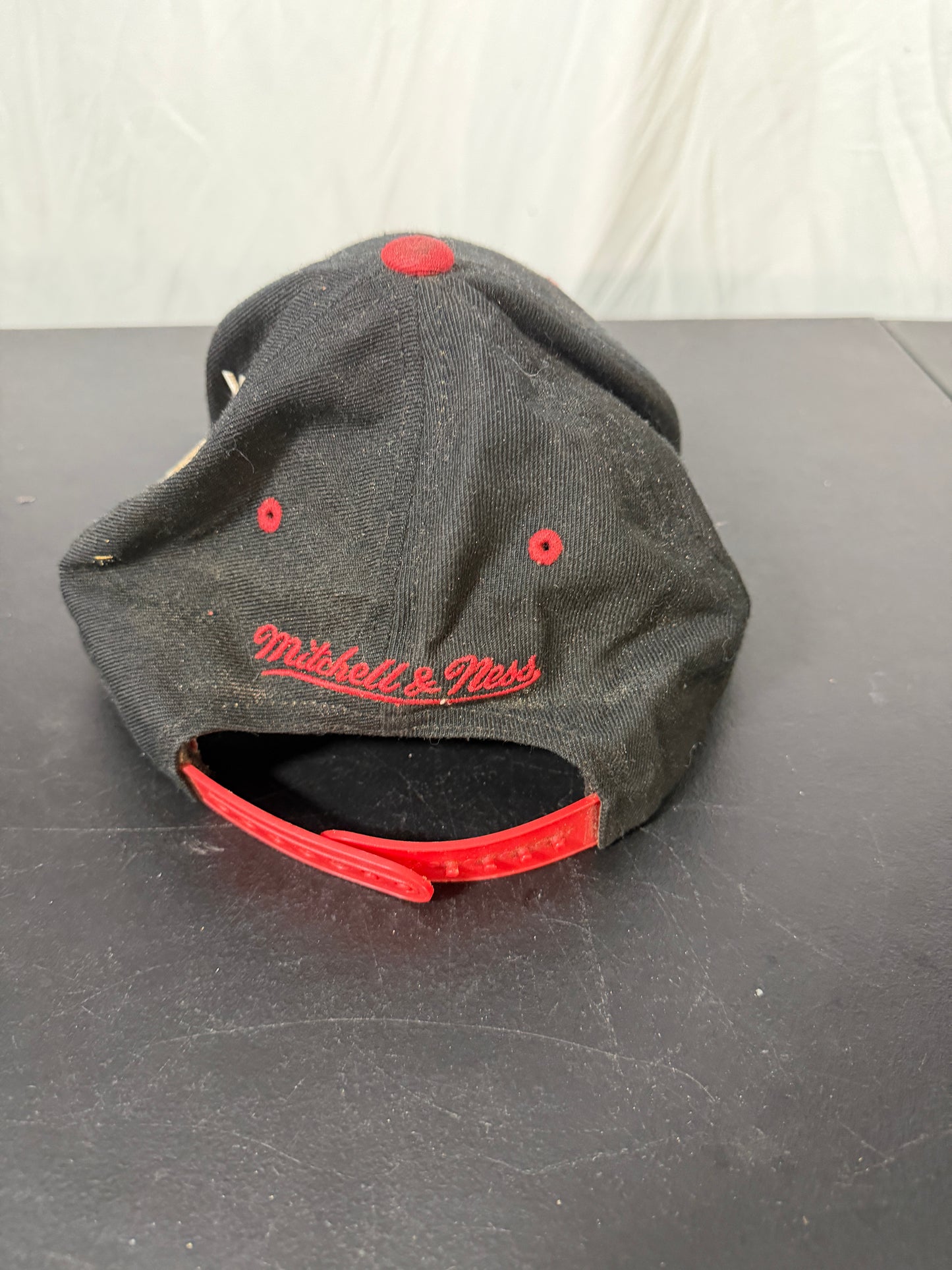 Mitchell & Ness Chicago Bulls Adjustable Snapback Hat - photo 3