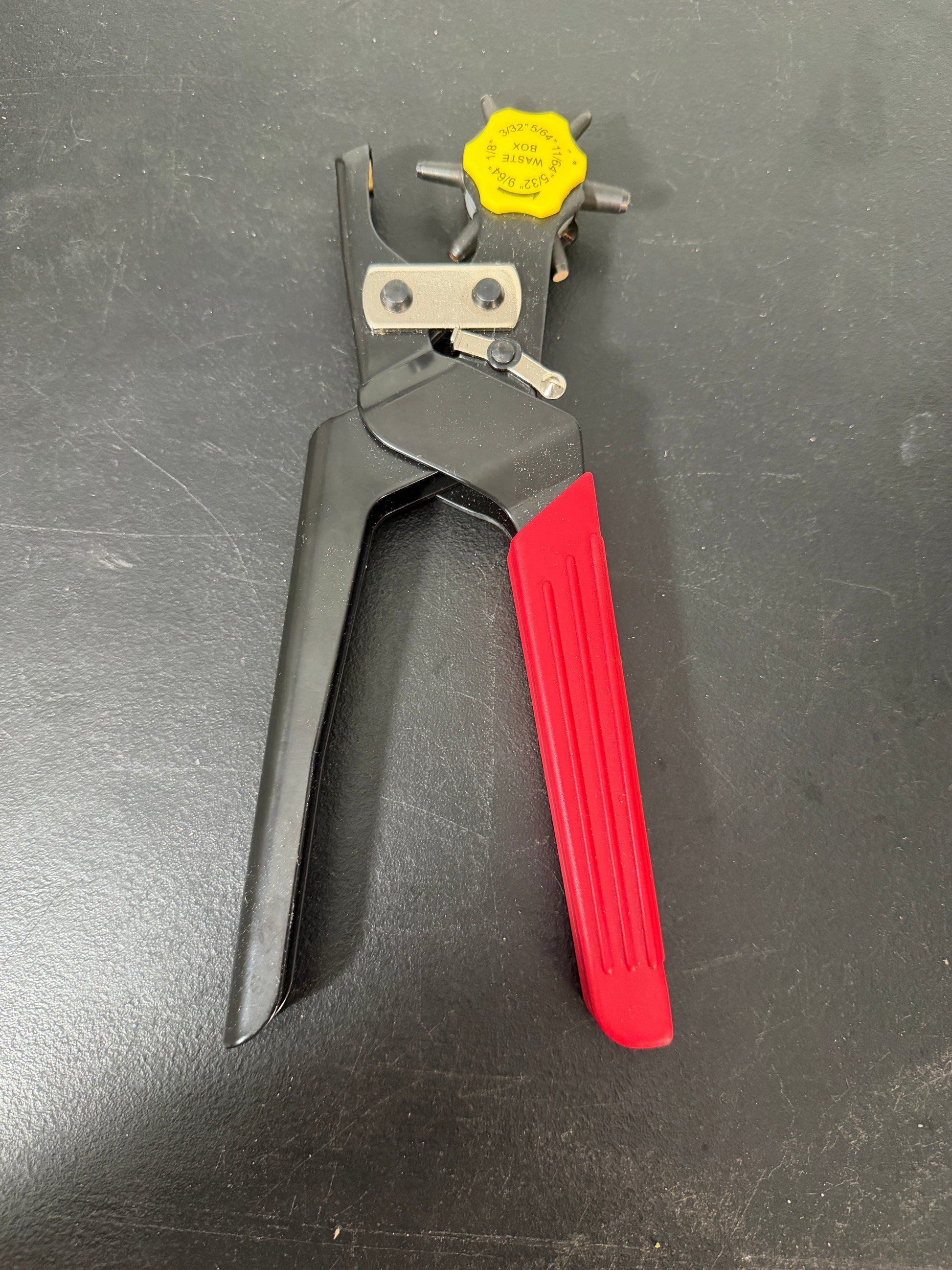 Harbor Freight Revolving Leather Punch Tool - photo 2