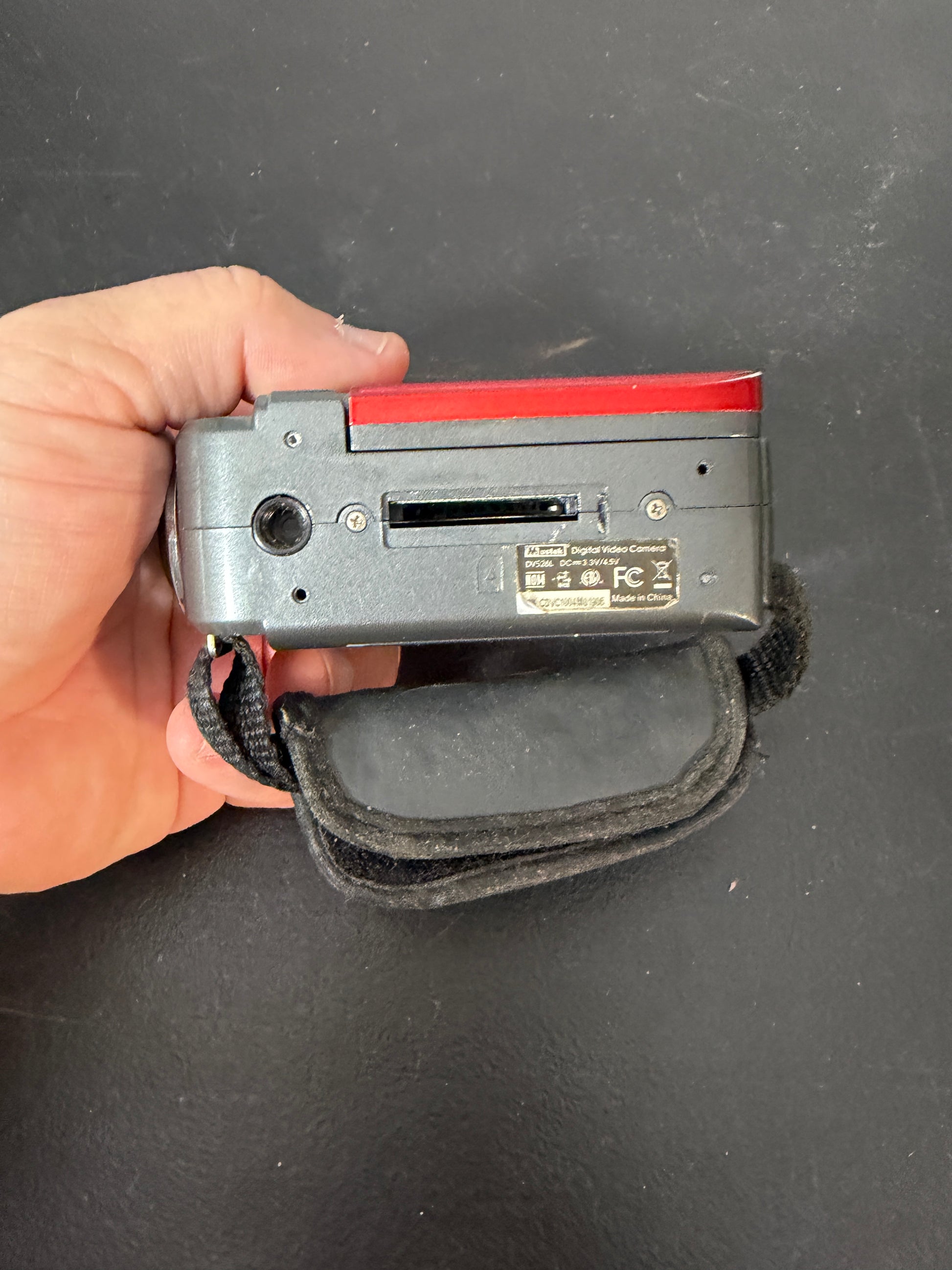 Mustek DV526L Handheld Digital Camcorder - photo 3