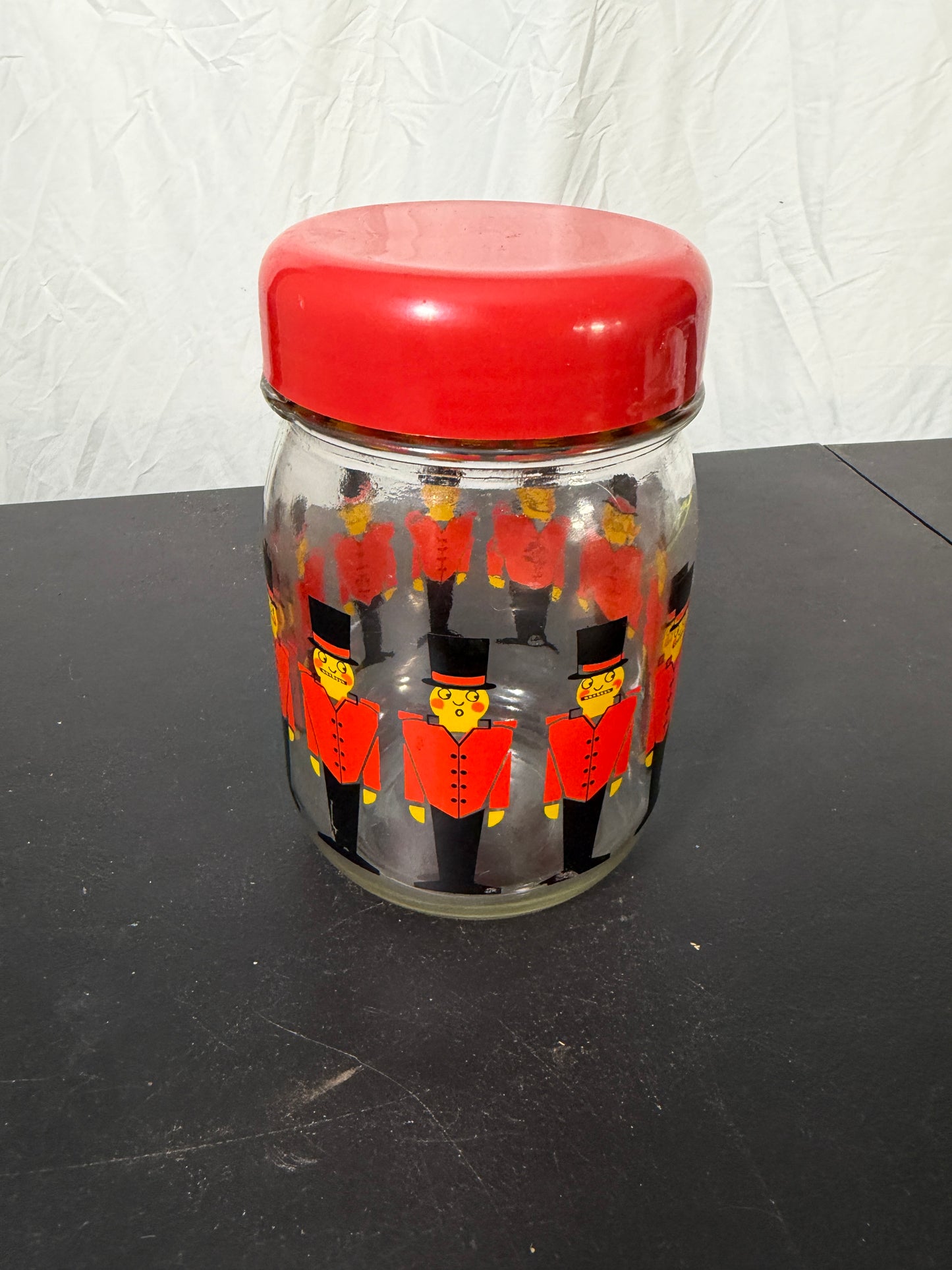 Vintage Castro Plasticos Glass Jar Toy Soldier Pattern Red Lid - photo 2