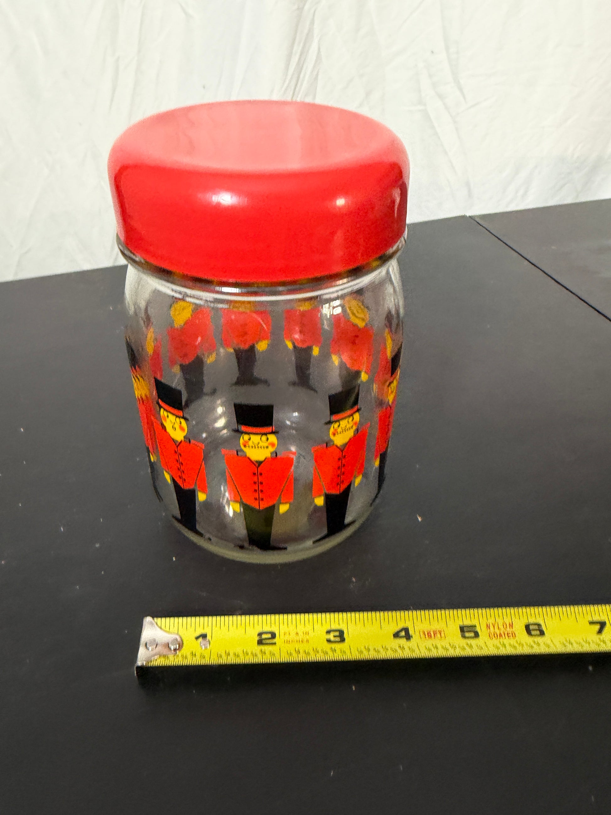 Vintage Castro Plasticos Glass Jar Toy Soldier Pattern Red Lid - photo 7