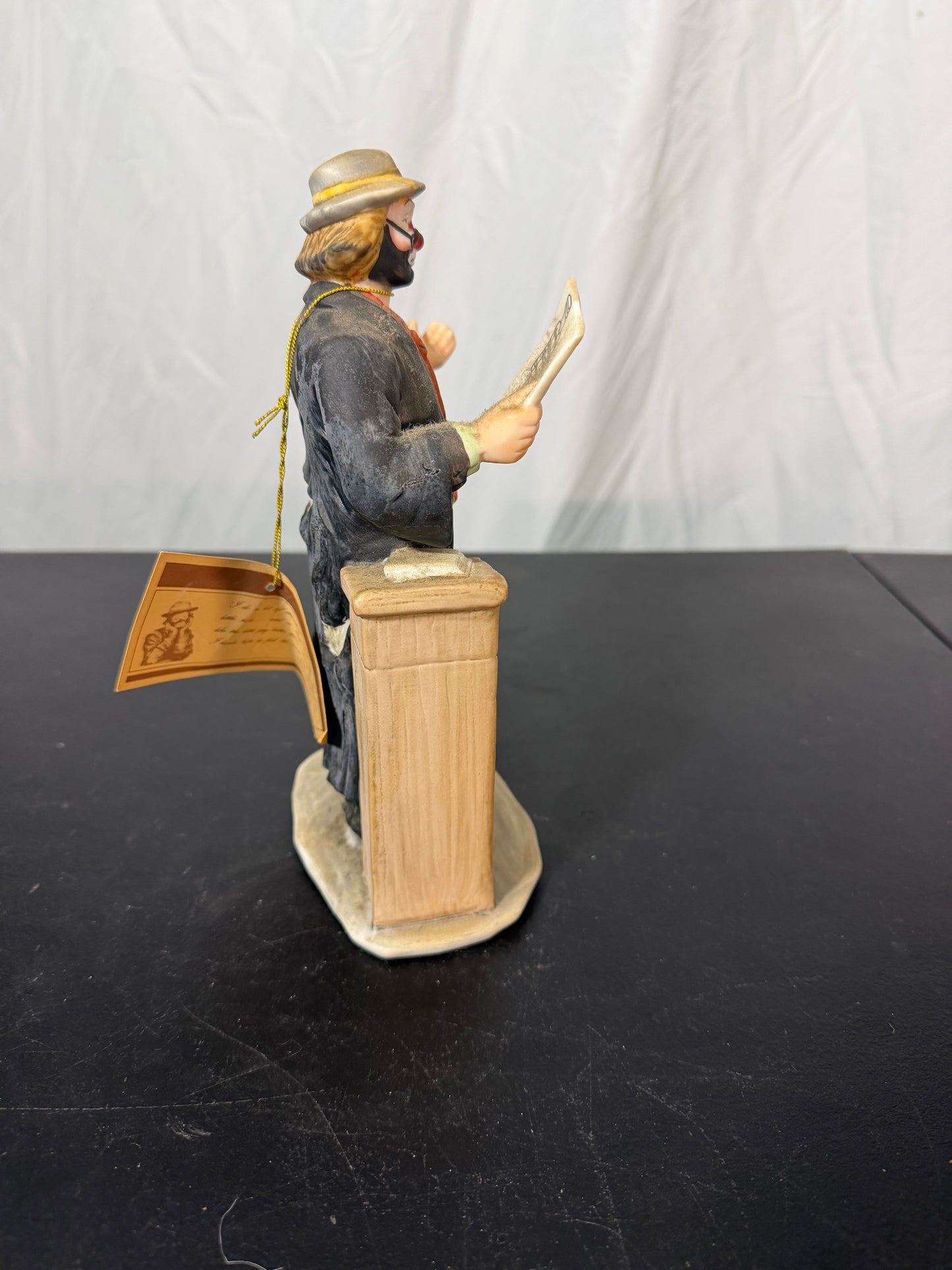 Flambro Emmett Kelly Jr. Professional Series Porcelain Figurine - photo 4
