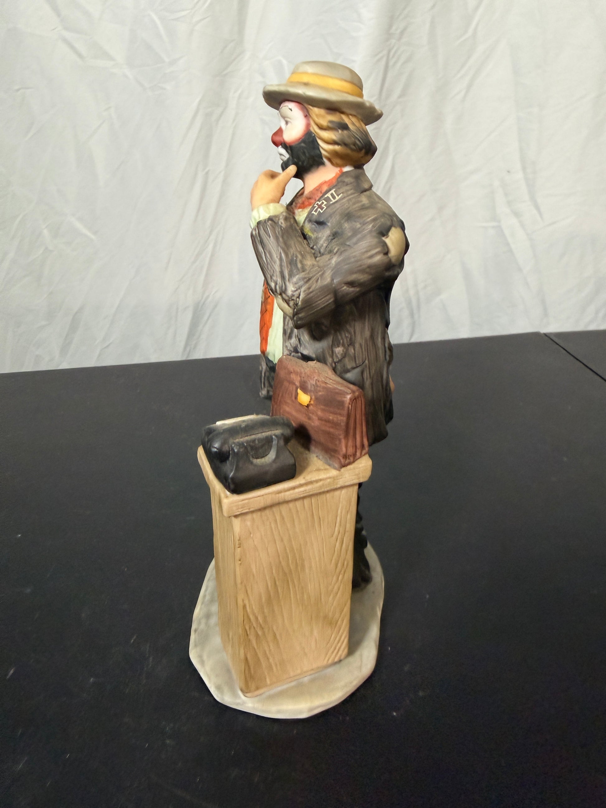 Flambro Emmett Kelly Jr. Office Clown Porcelain Figurine - photo 2