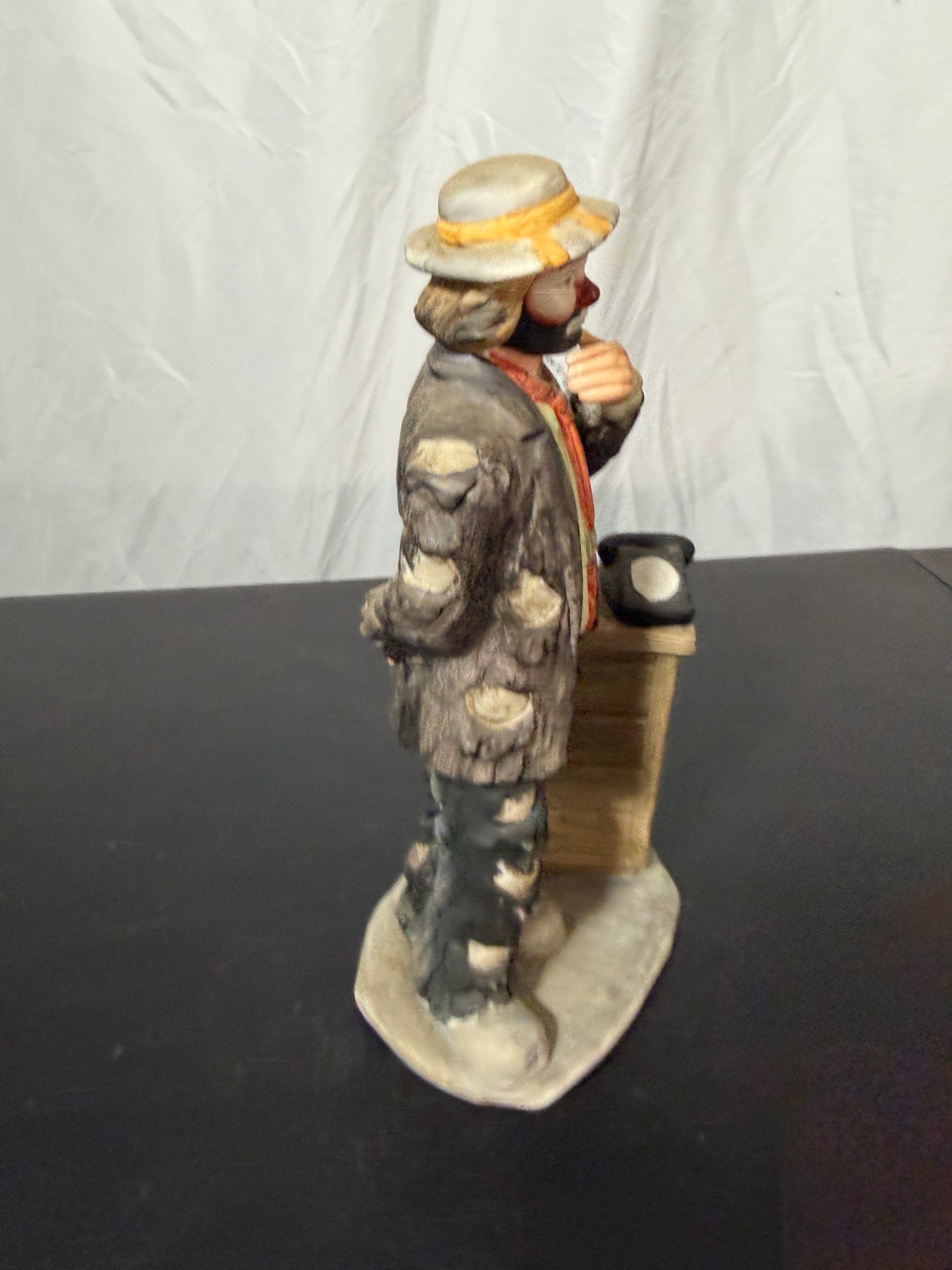 Flambro Emmett Kelly Jr. Office Clown Porcelain Figurine - photo 4