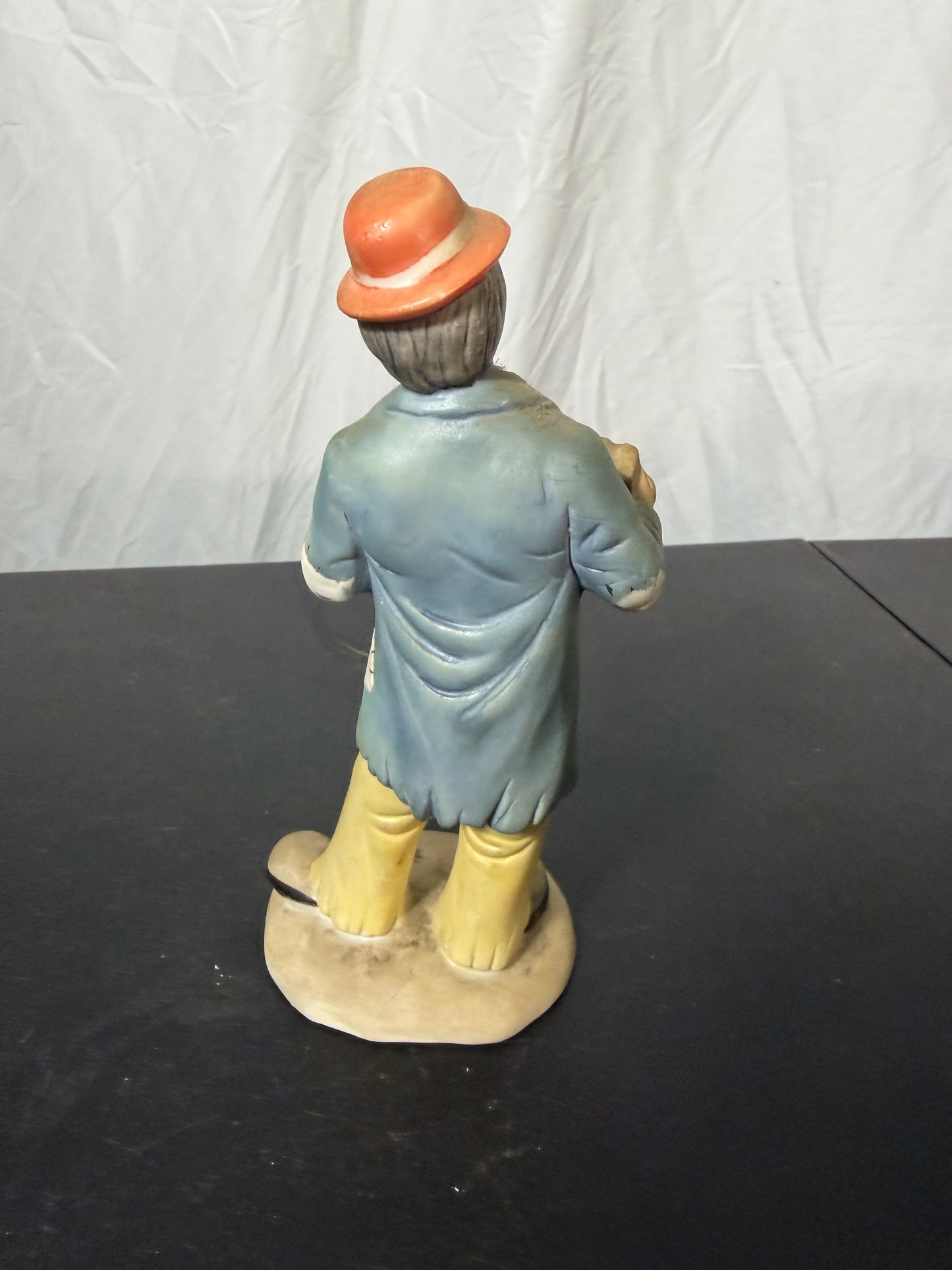 Emmett Kelly Jr. Hobo Clown Figurine Playing Accordion Flambro 1984 - photo 3