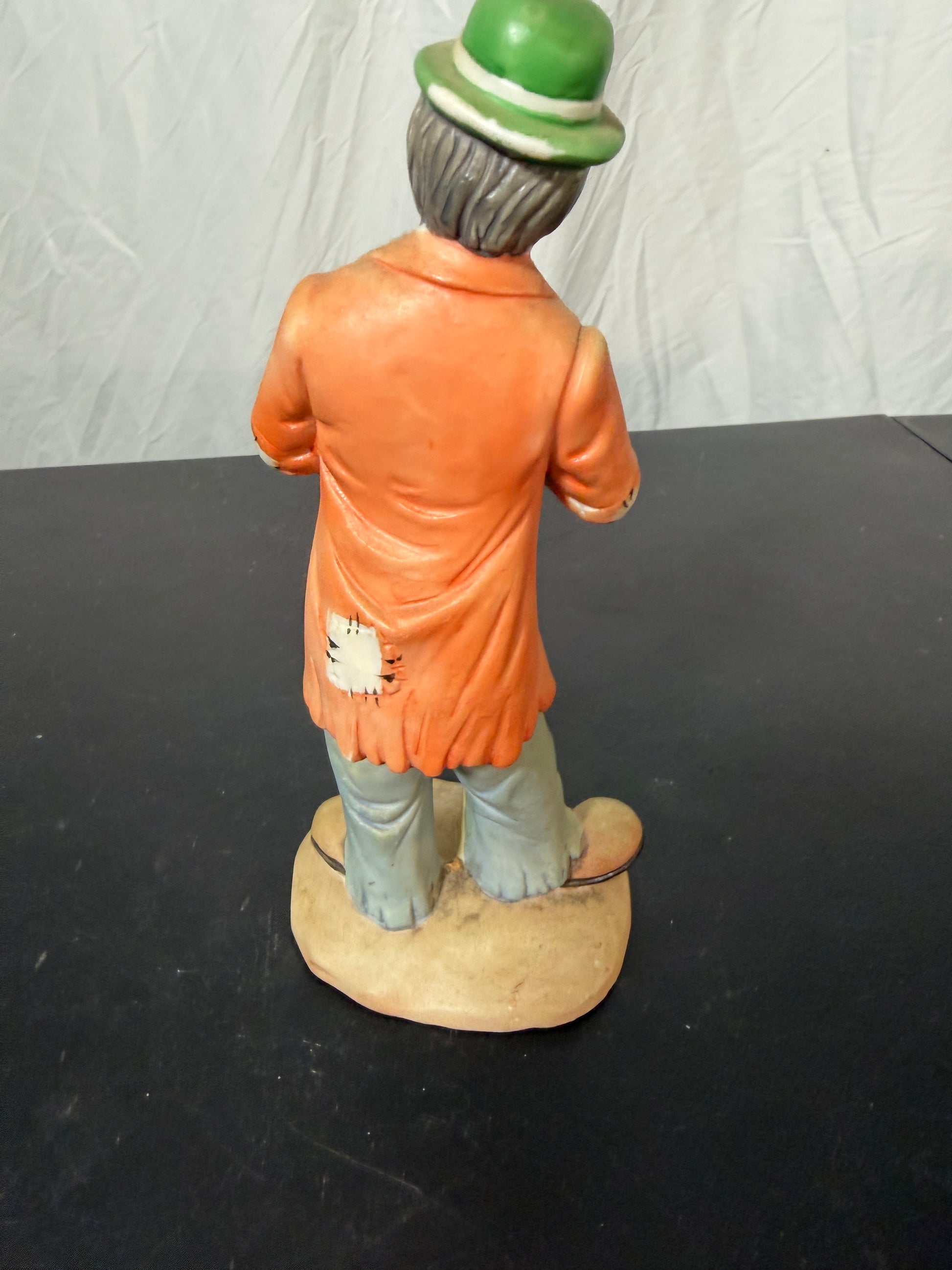 Flambro Emmett Kelly Jr. Hobo Clown Figurine Holding Broom - photo 3
