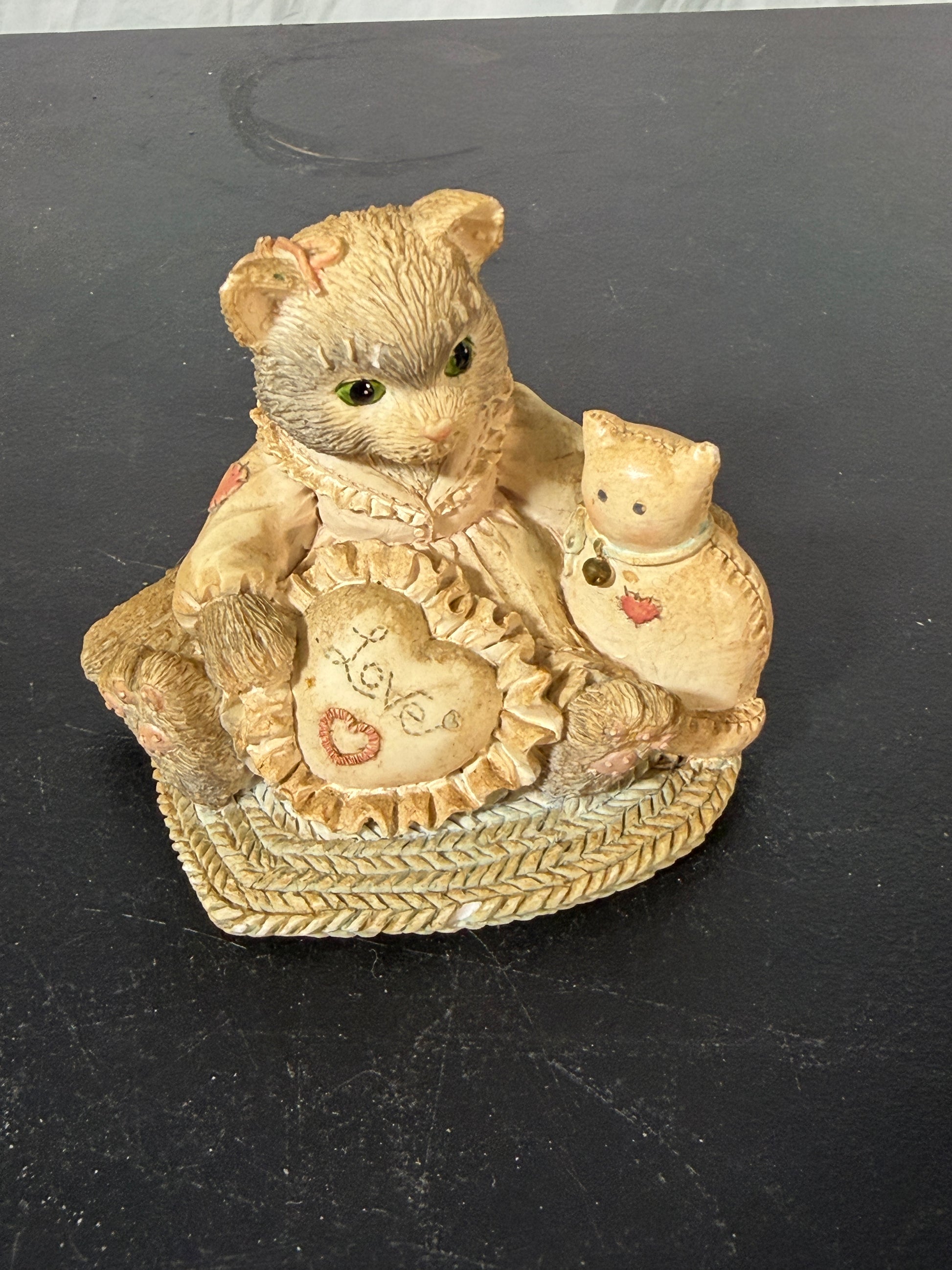 Priscilla Hillman Licensee Enesco Corporation Calico Kittens Ceramic Figurine