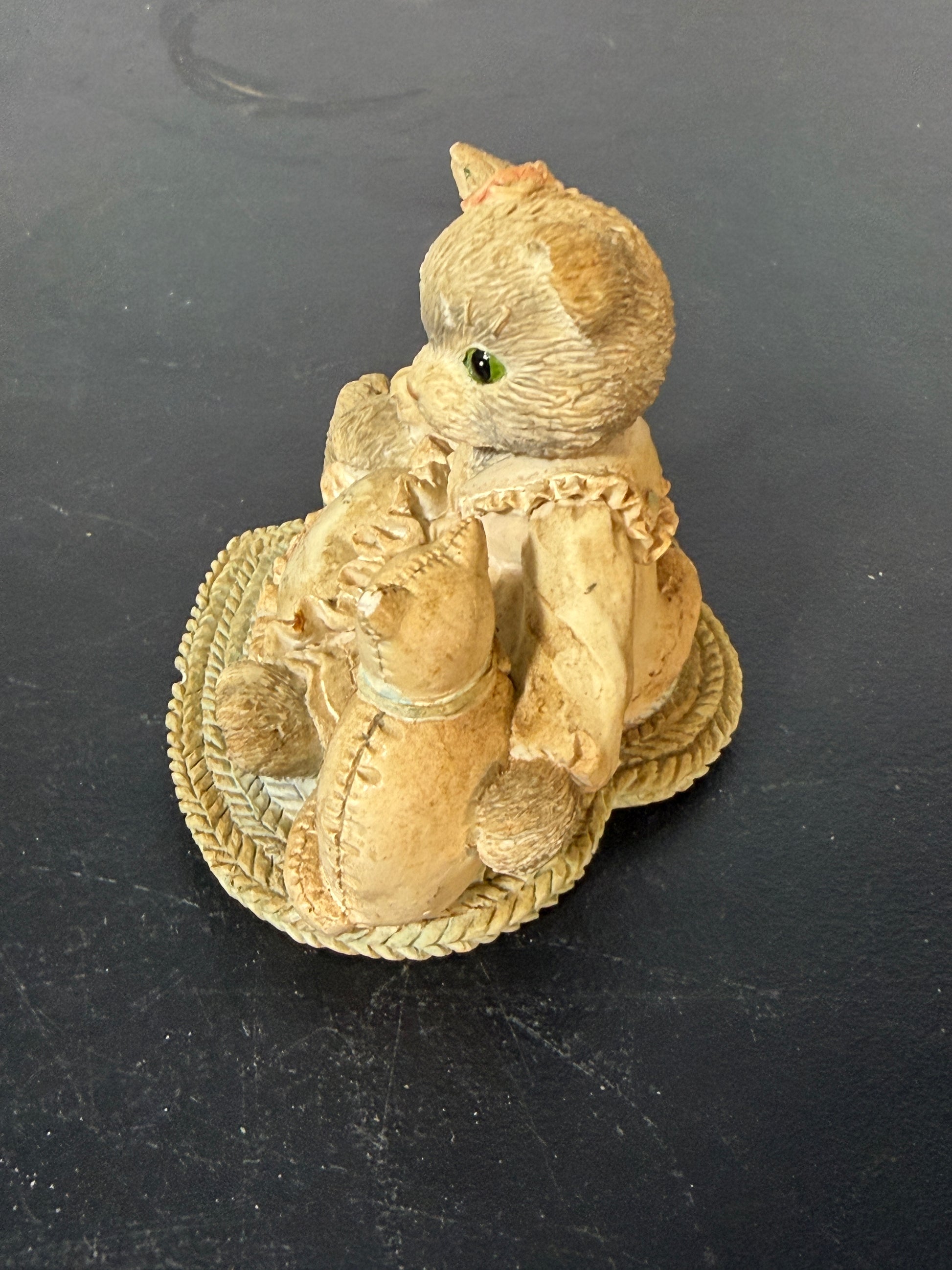 Priscilla Hillman Licensee Enesco Corporation Calico Kittens Ceramic Figurine - photo 2