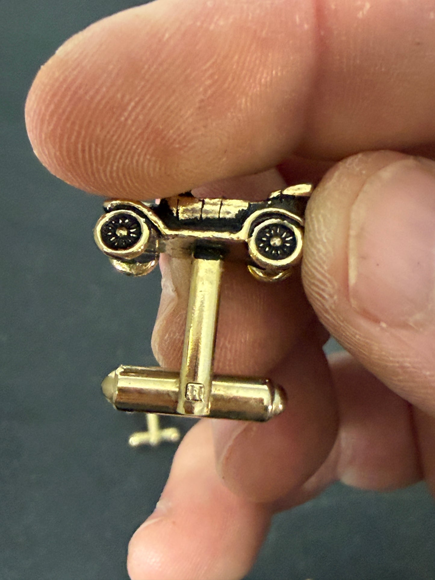 Balfour Vintage Gold-Tone Cufflinks and Tie Clip Antique Automobile Design - photo 4