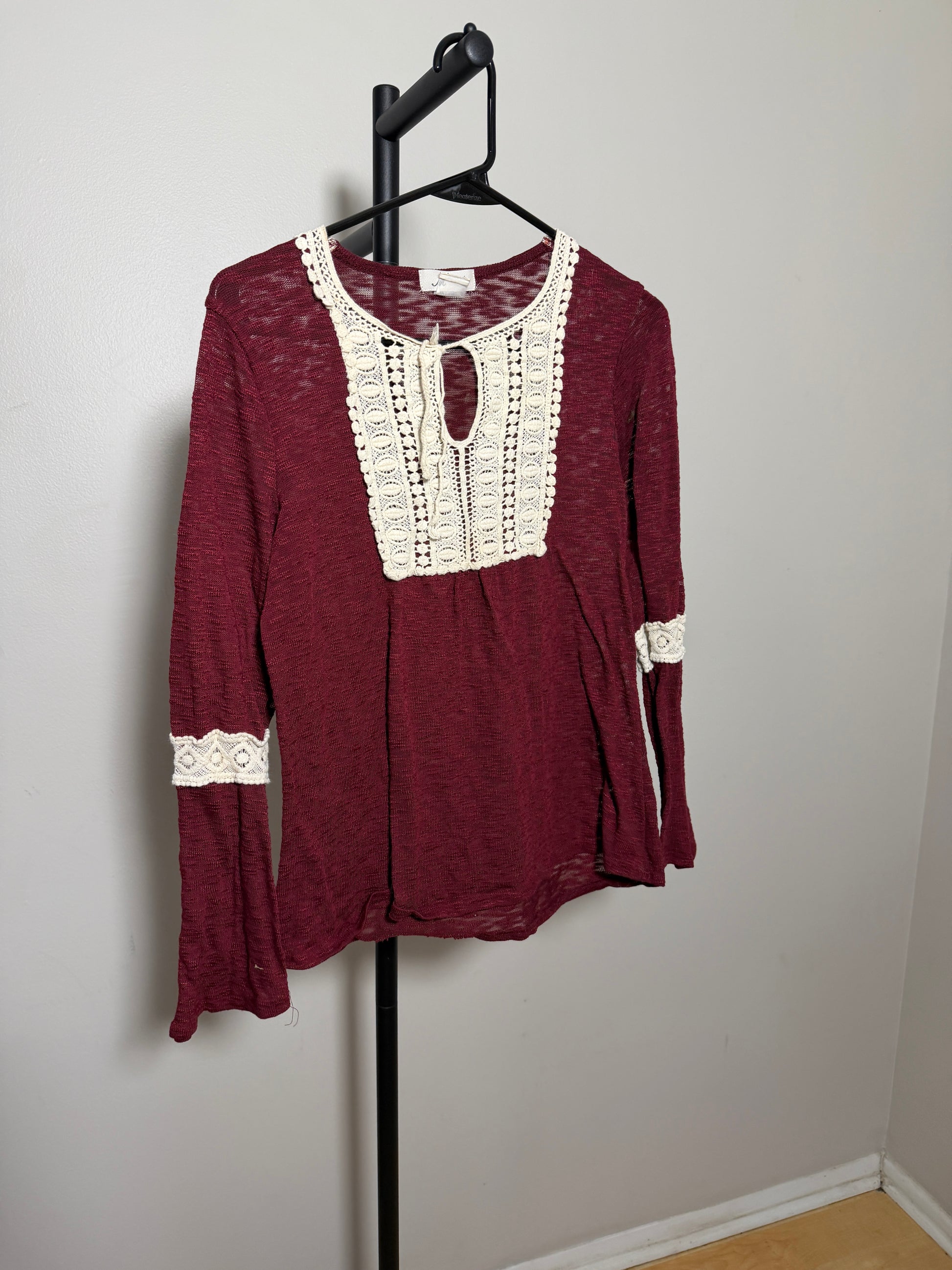 Fasis Women's M Burgundy Long Sleeve Top with Lace Detail