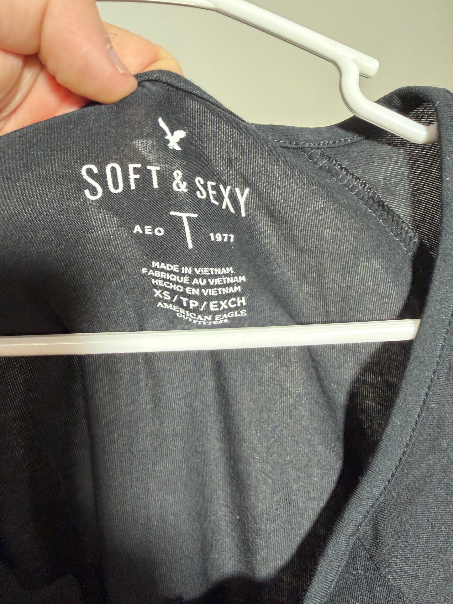 American Eagle Outfitters Soft & Sexy T Black Top XS - photo 2