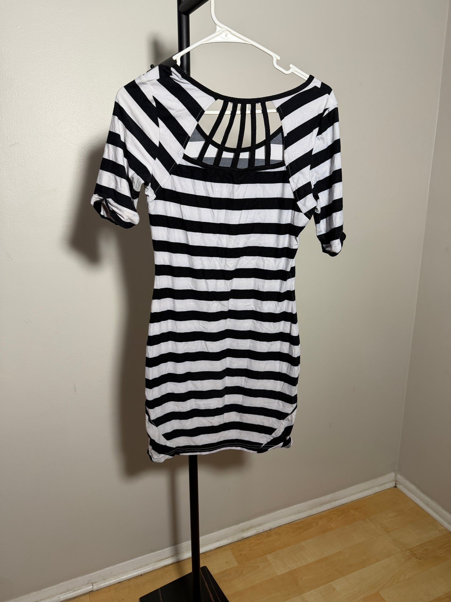 Moral Women's M Striped Dress - photo 3