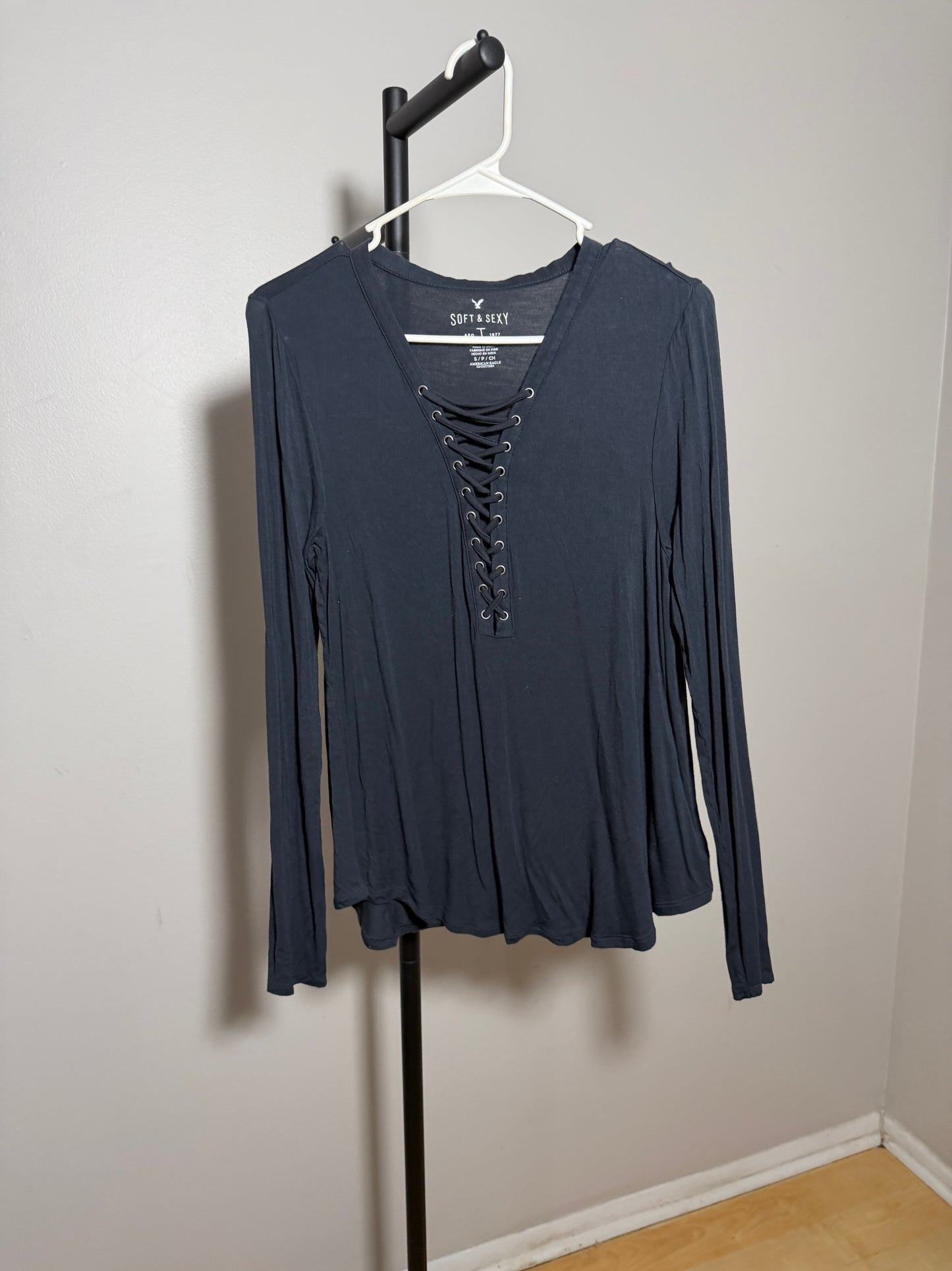 American Eagle Soft & Sexy Long Sleeve Top Size T
