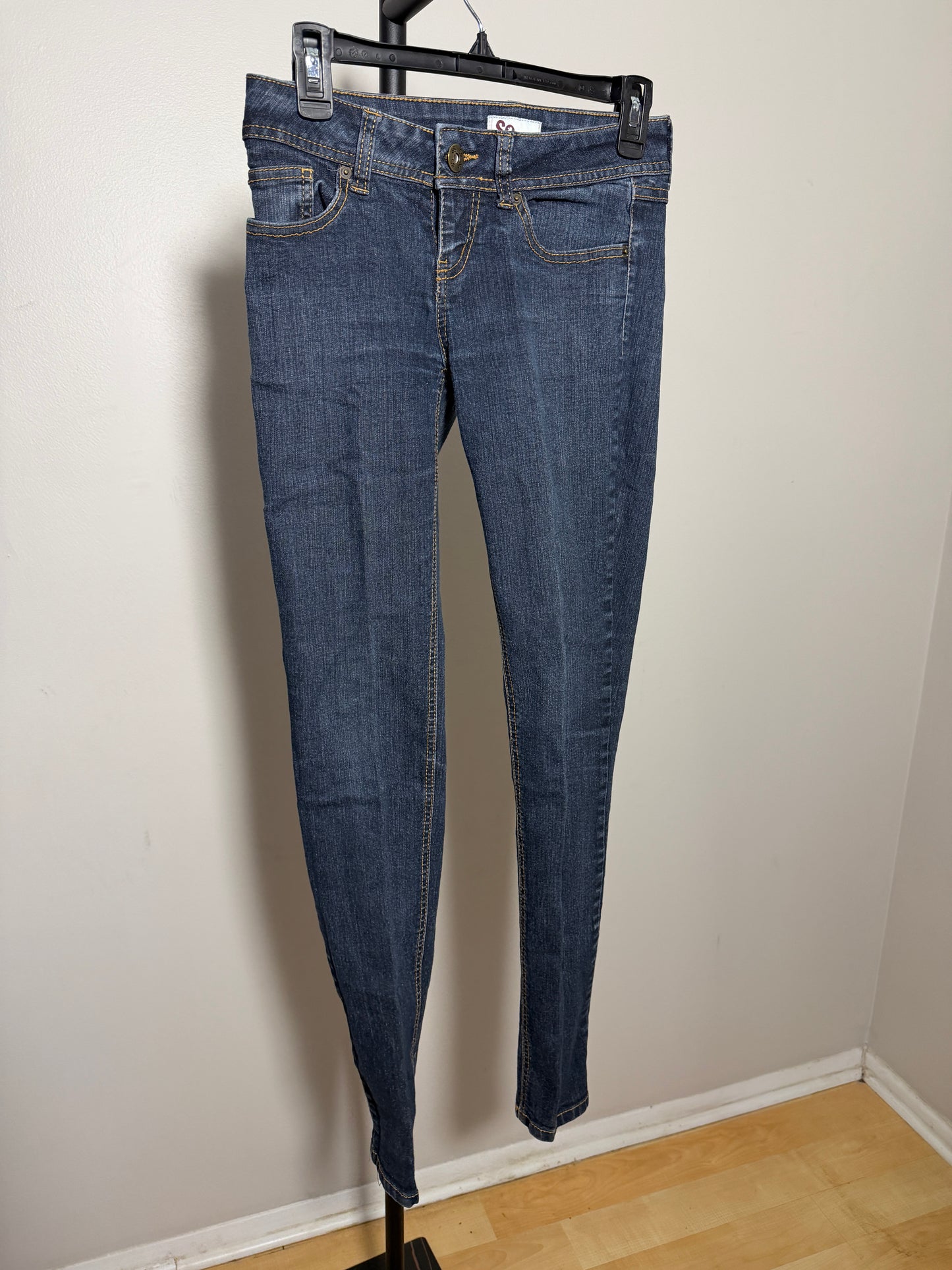 So Women's 3 Skinny Jeans Size 3