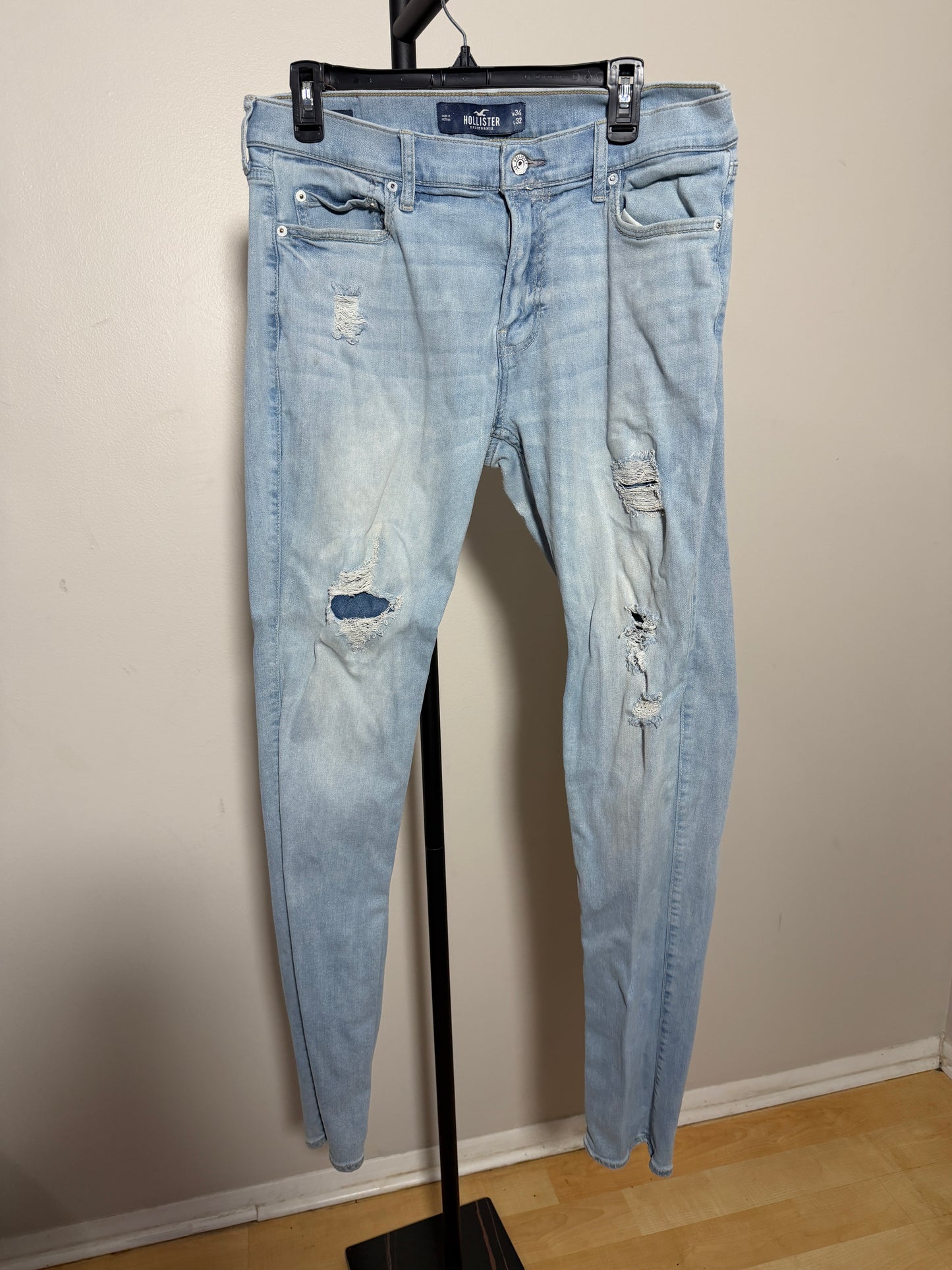 Hollister Men's 34x32 Distressed Skinny Jeans