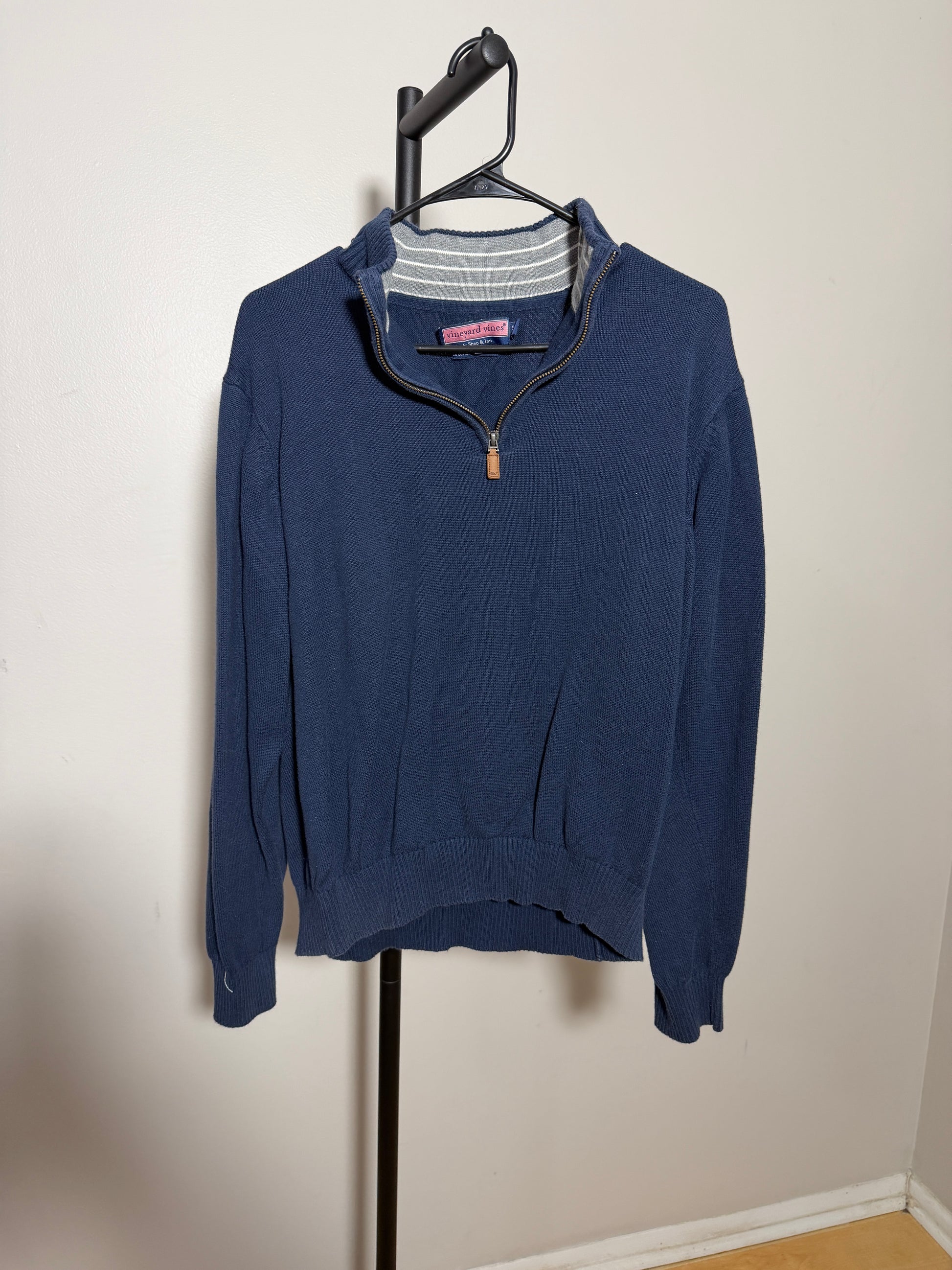 Vineyard Vines Men's Sweater by Shep & Ian Size L