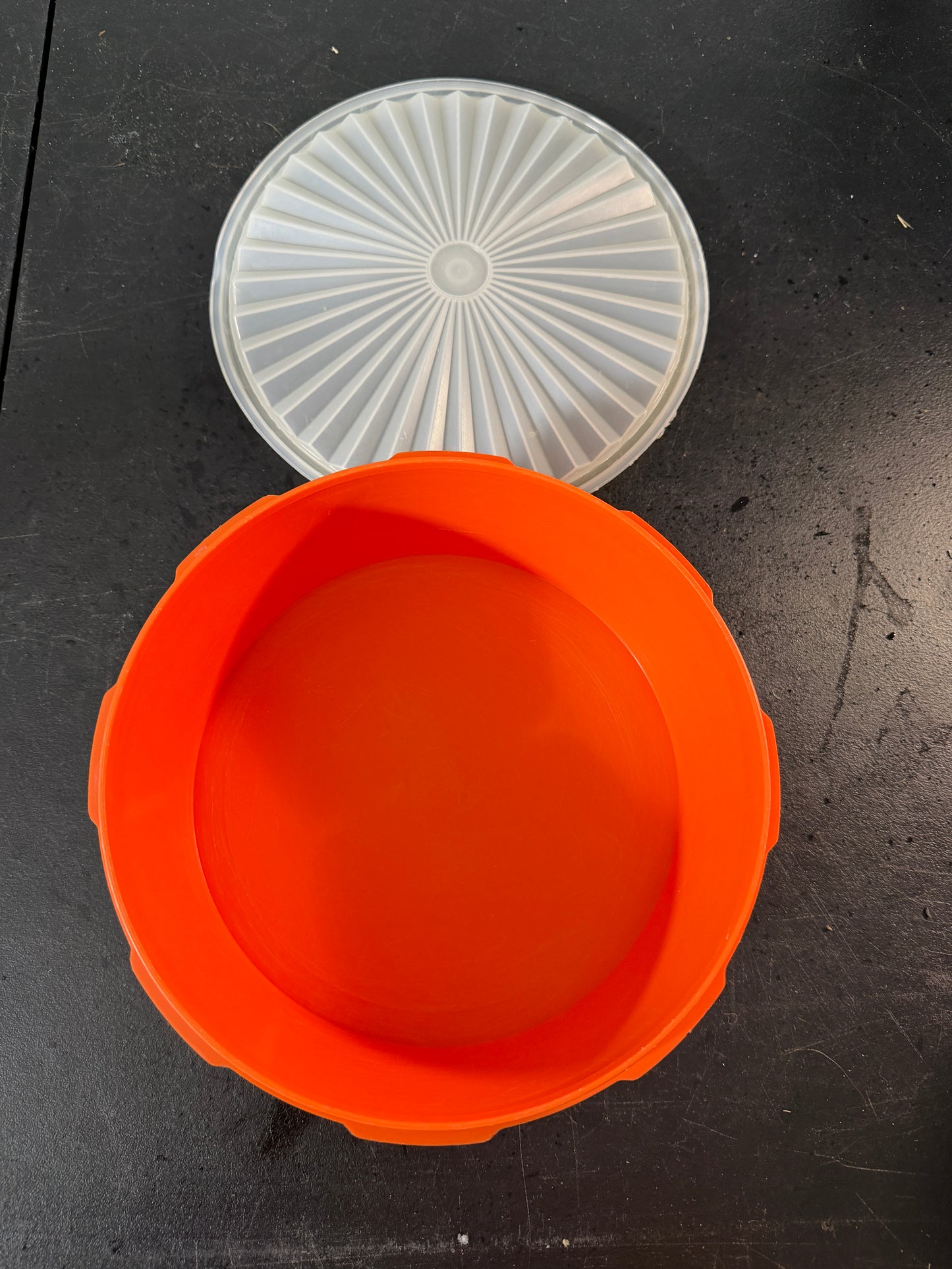 Tupperware Orange Bowl with Pink Lid - photo 3