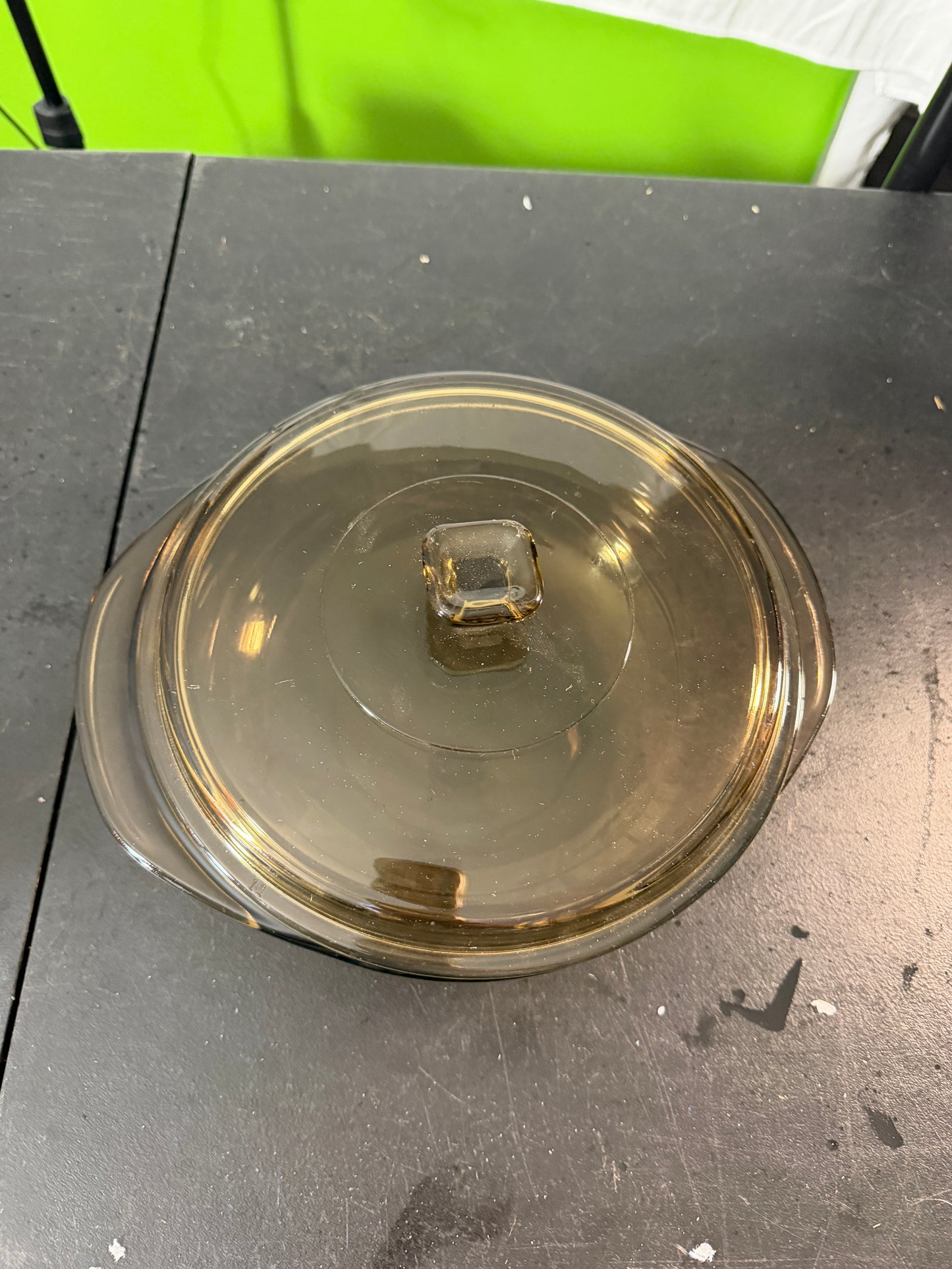 Pyrex Amber Glass Casserole Dish with Lid 2.5 Quart - photo 2