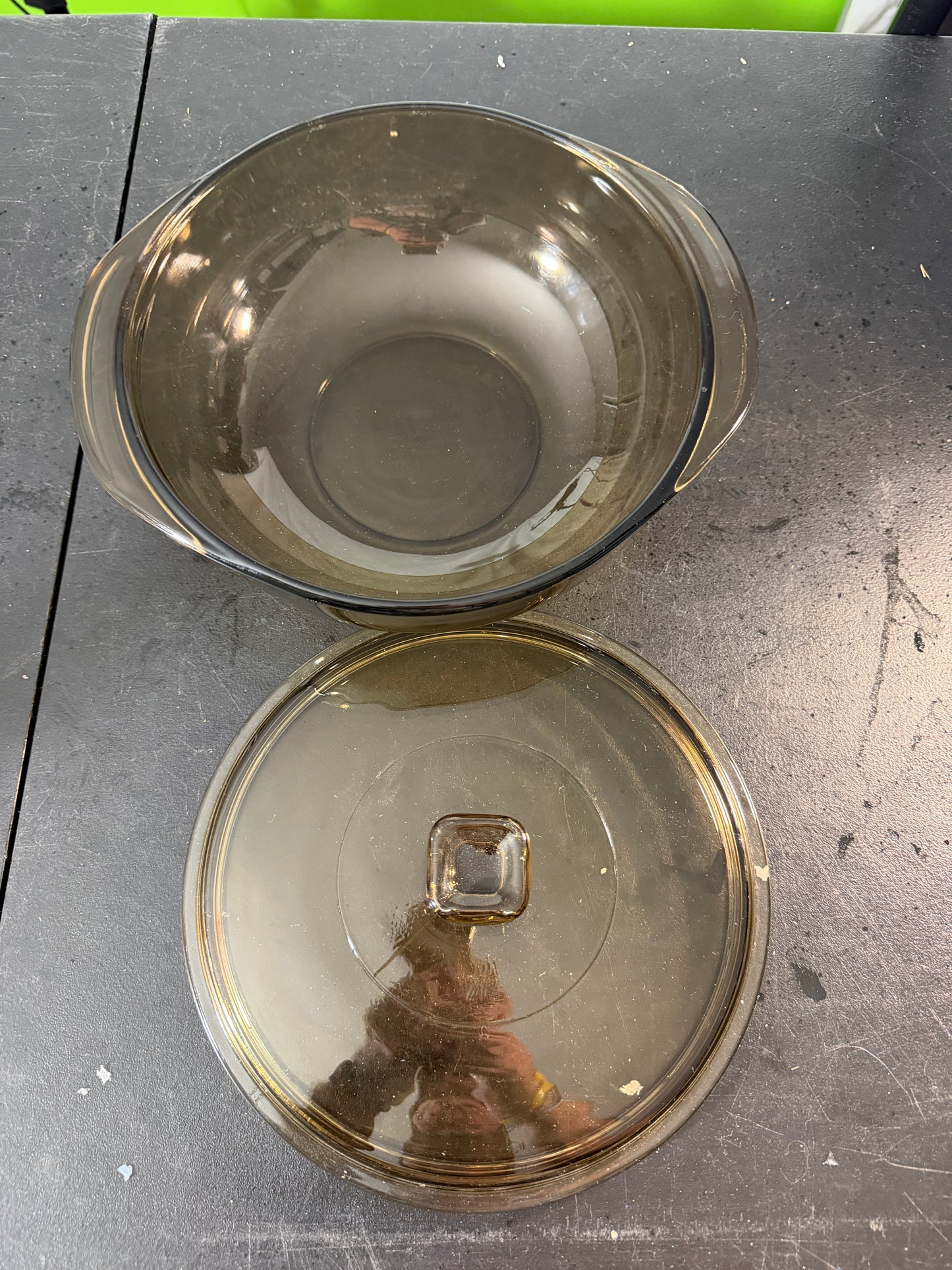 Pyrex Amber Glass Casserole Dish with Lid 2.5 Quart - photo 3