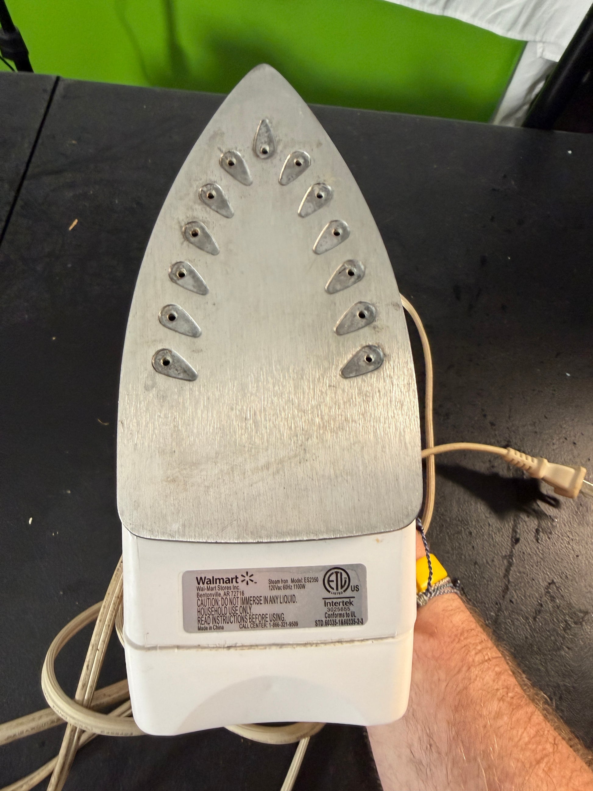 Walmart Stores Inc E52350 Steam Iron - photo 3