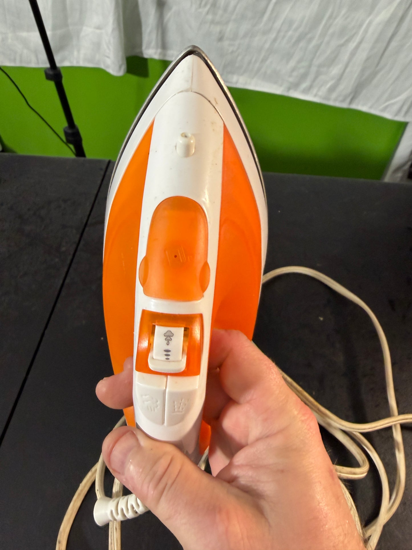 Walmart Stores Inc E52350 Steam Iron - photo 4
